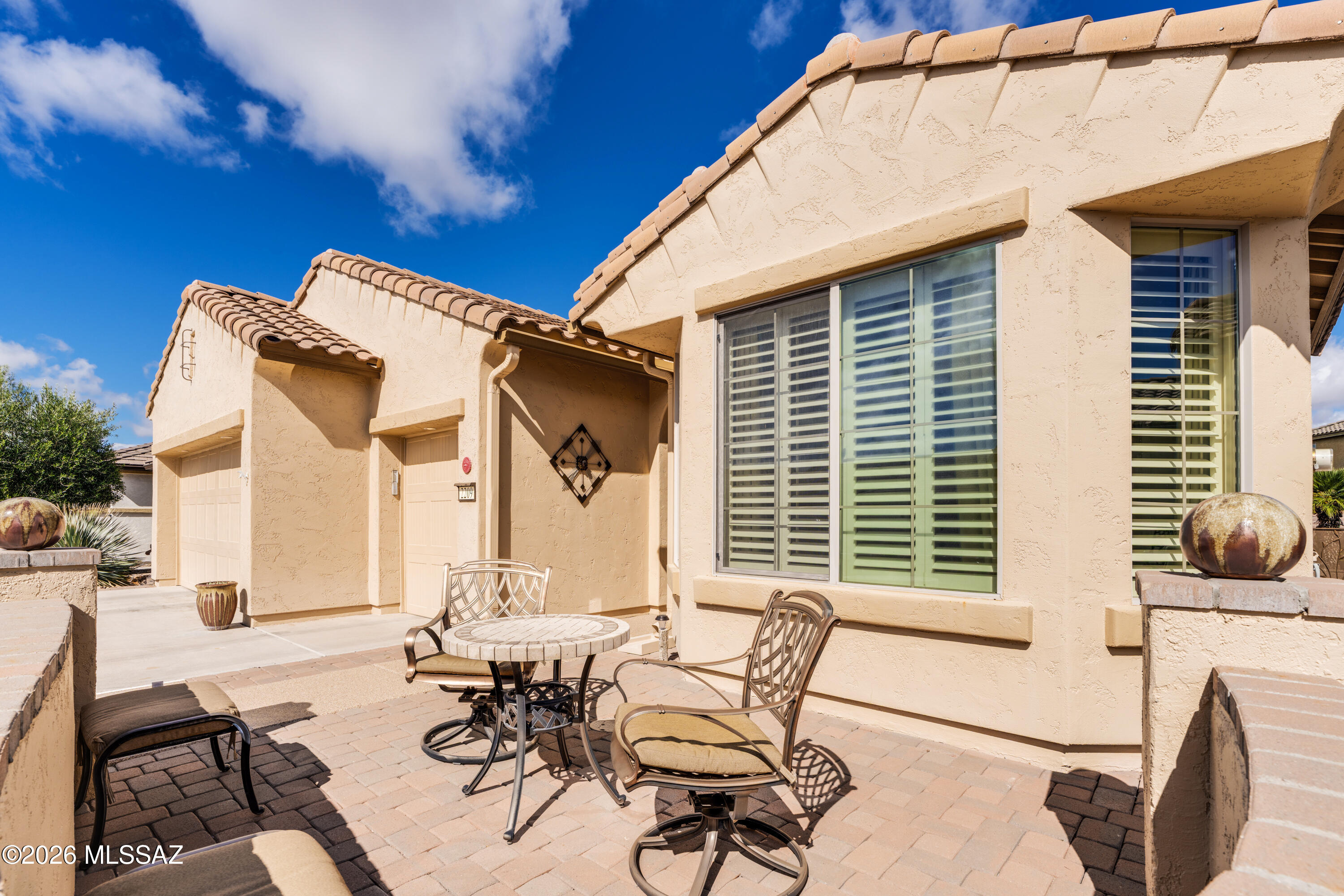 2209 E Bluejay Bluff Lane