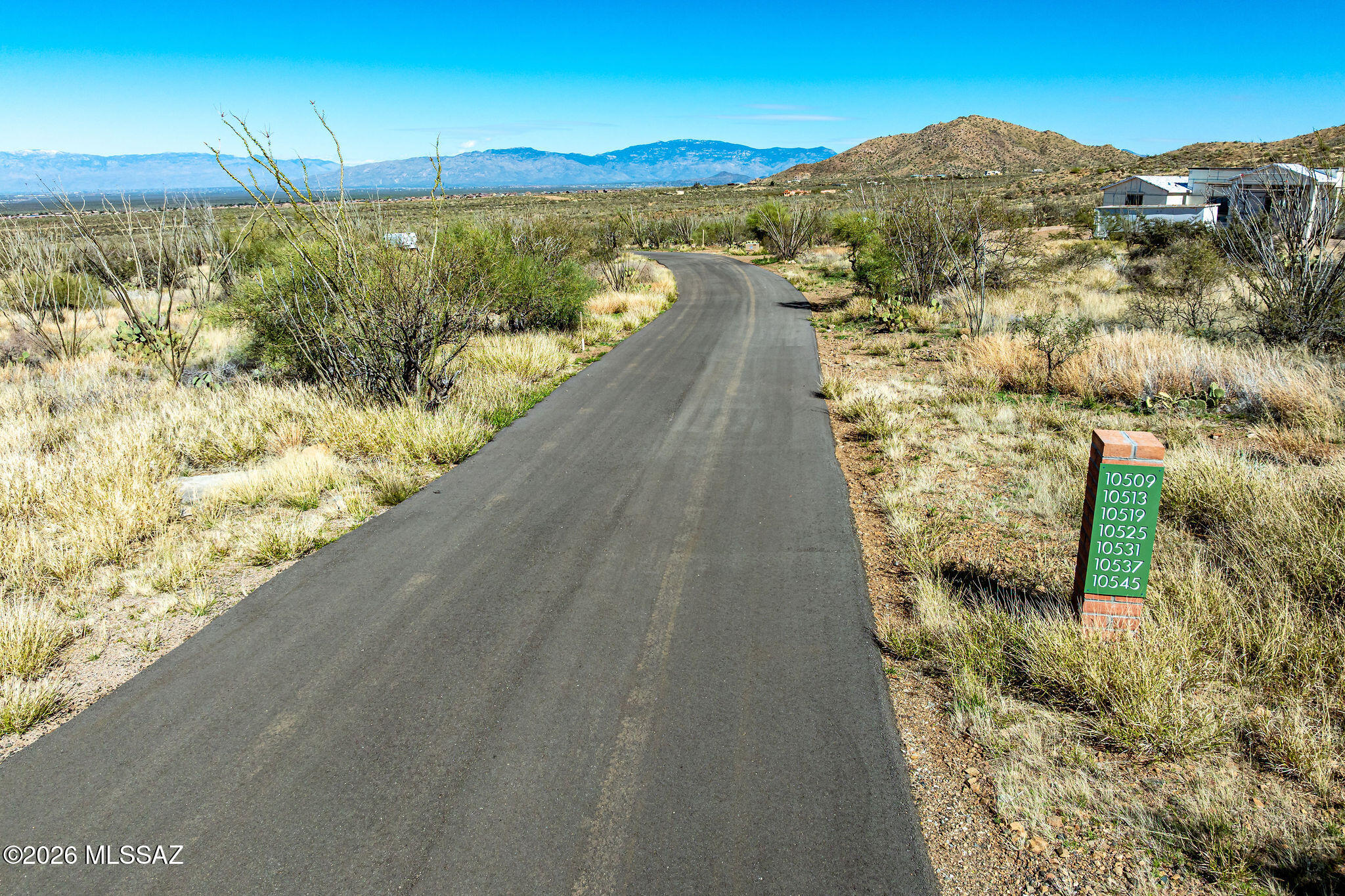 10519 E Ocotillo Rim Trail