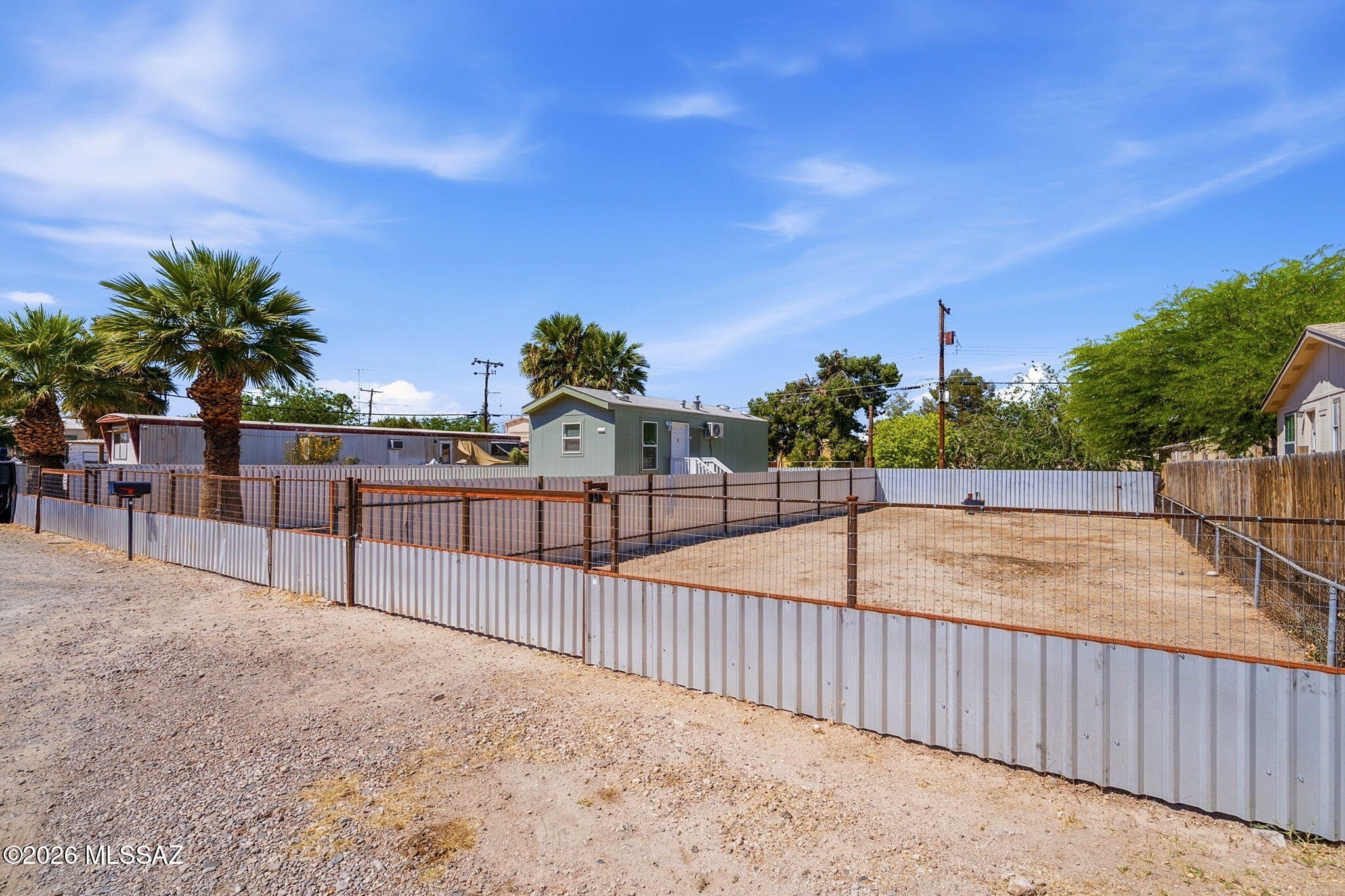 4661 N Camino Feliz
