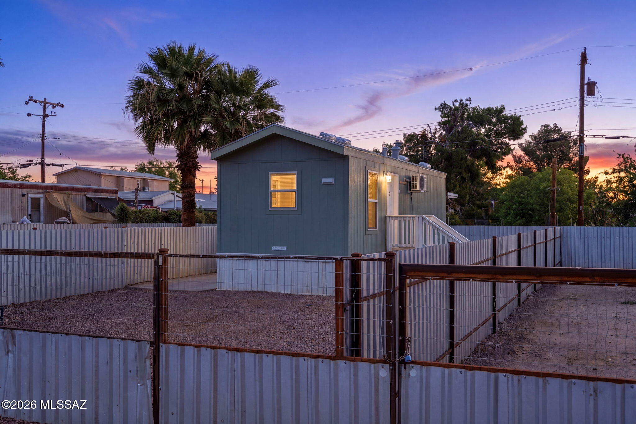 4661 N Camino Feliz