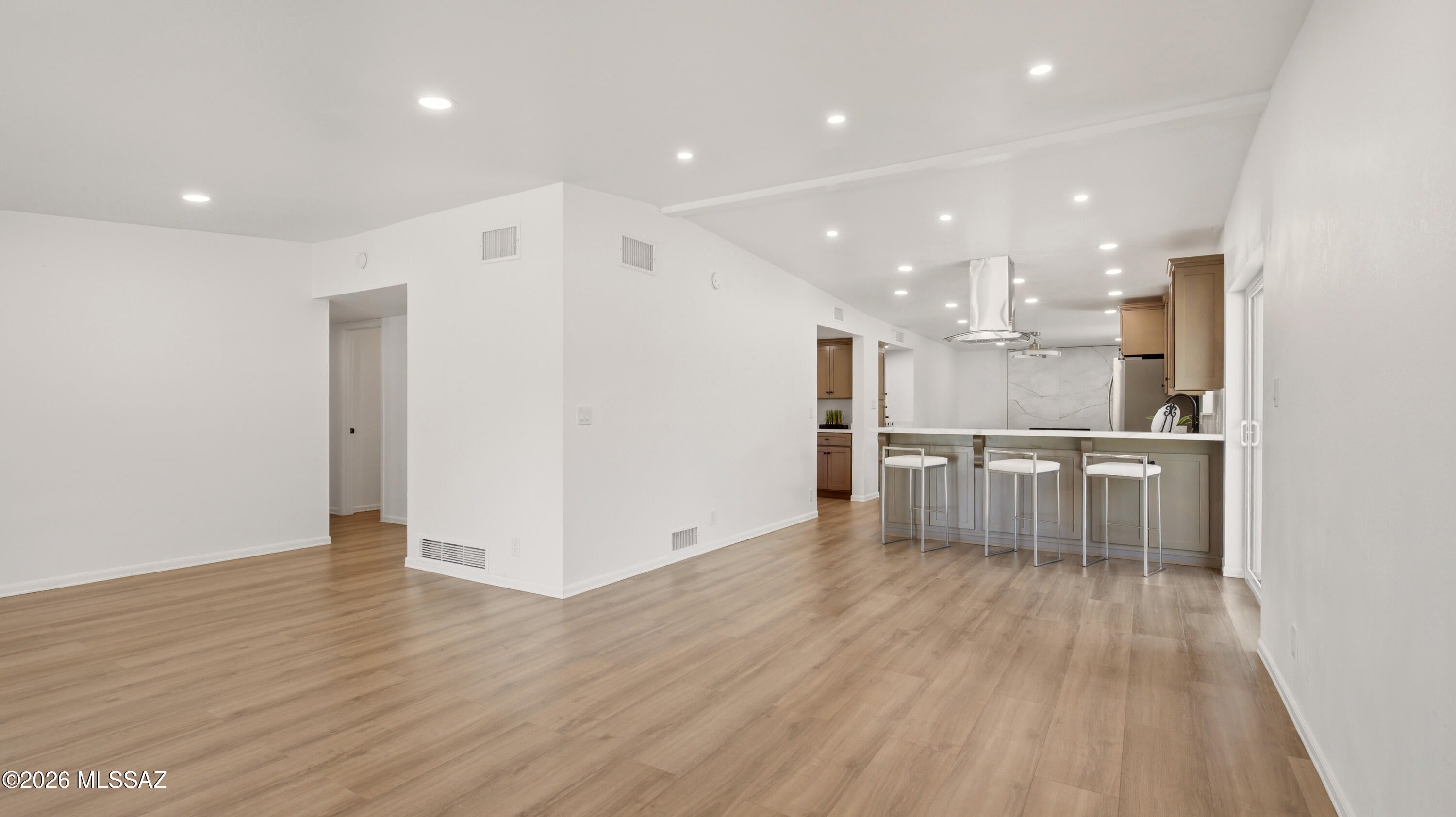 4055 E Alvernon Circle