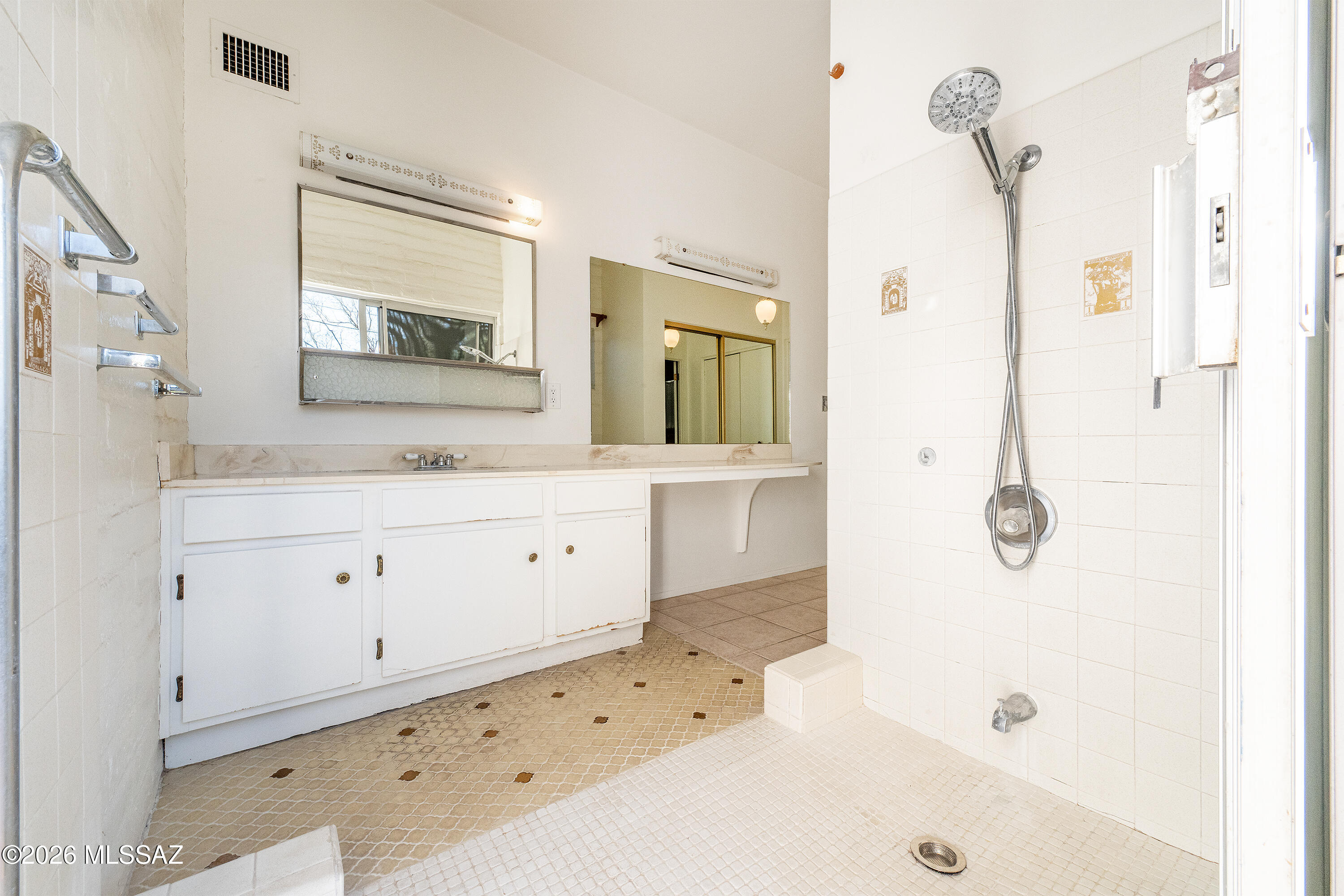 Encanto Park - Residential