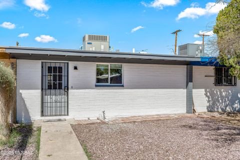 Photo of 3675 E Shepherd Place, Tucson, AZ 85713 (MLS # 22607527)