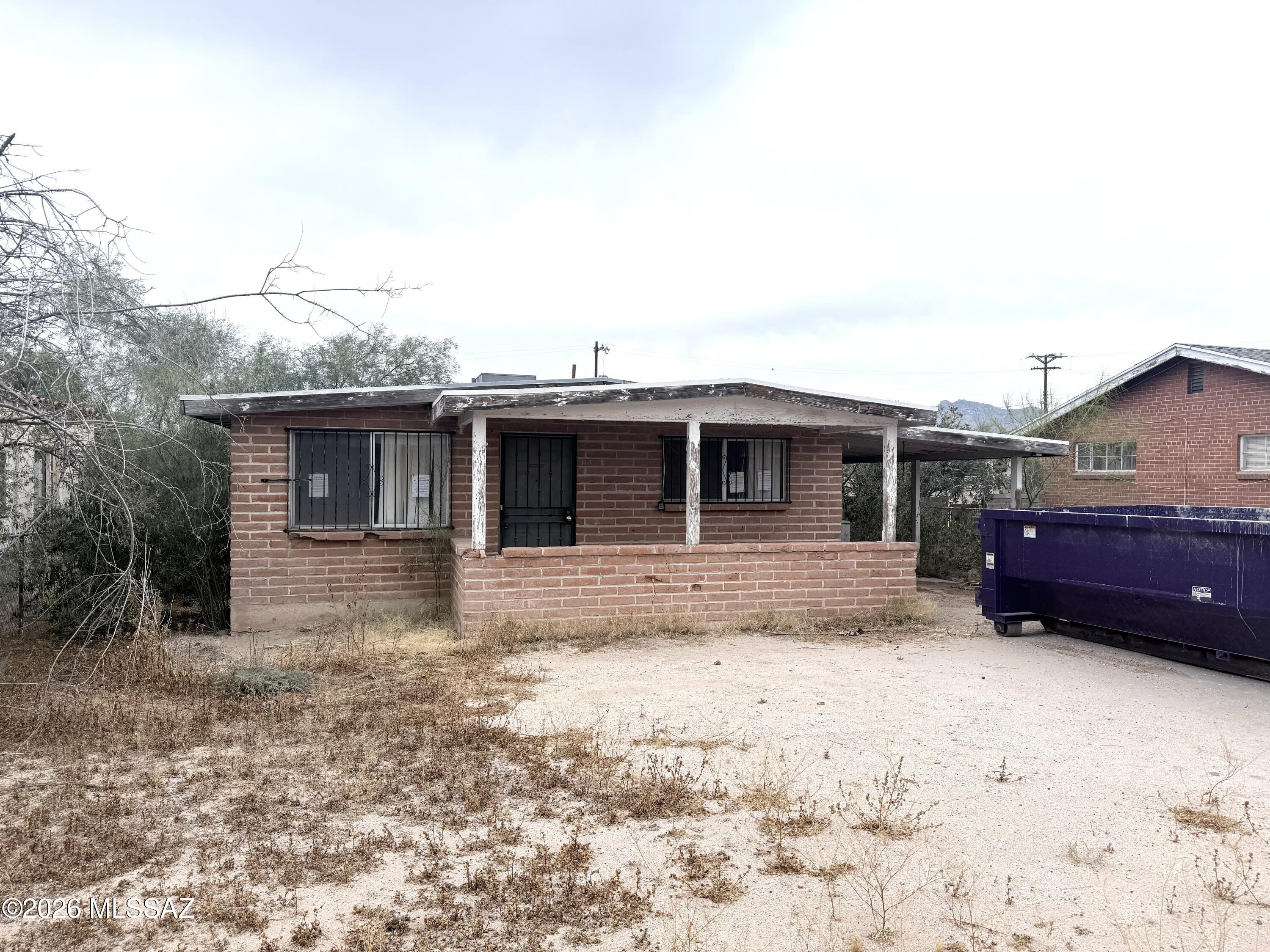 333 E Lee Street