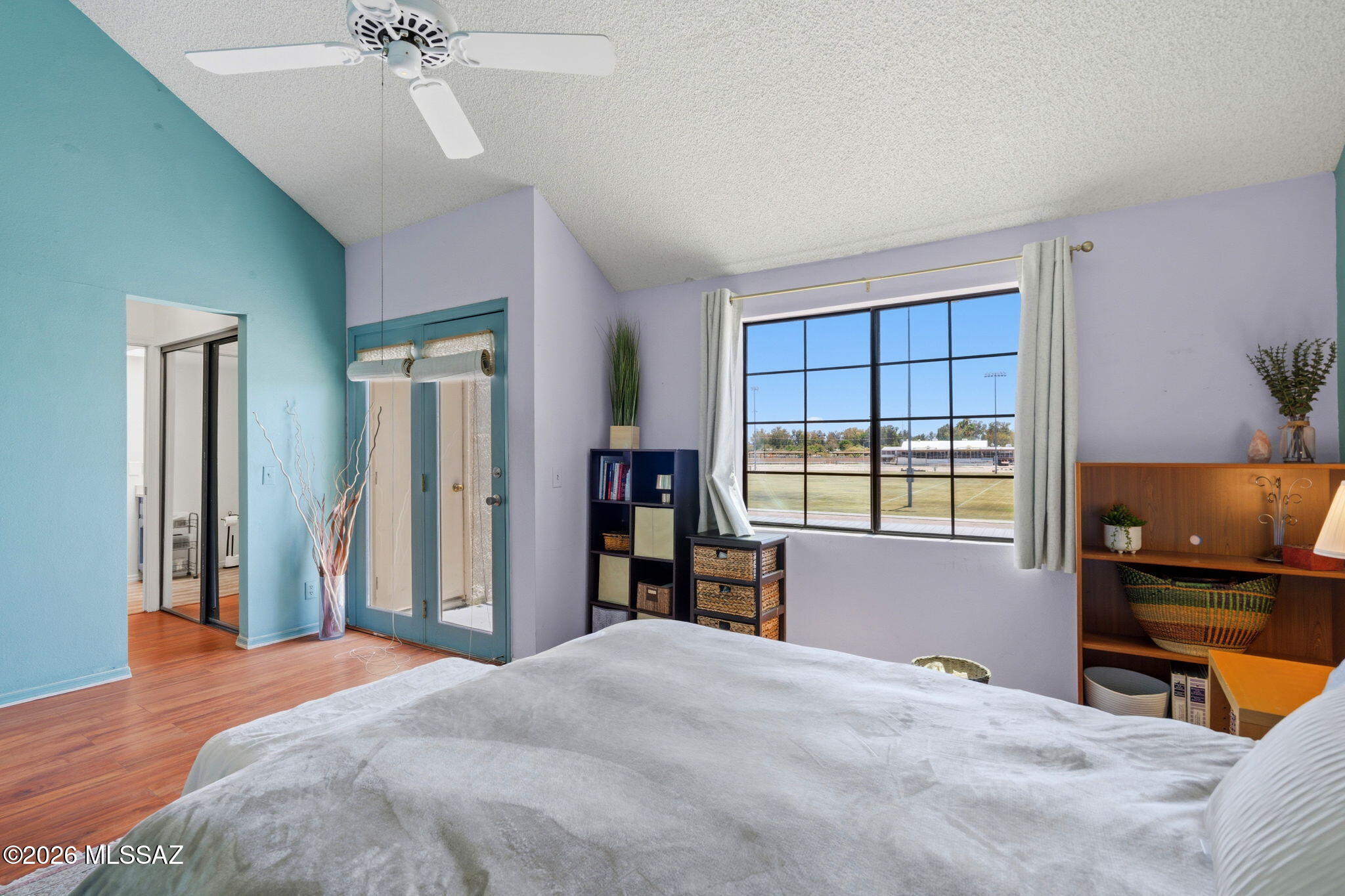 Twelve Hundred River Rd Condos - Residential