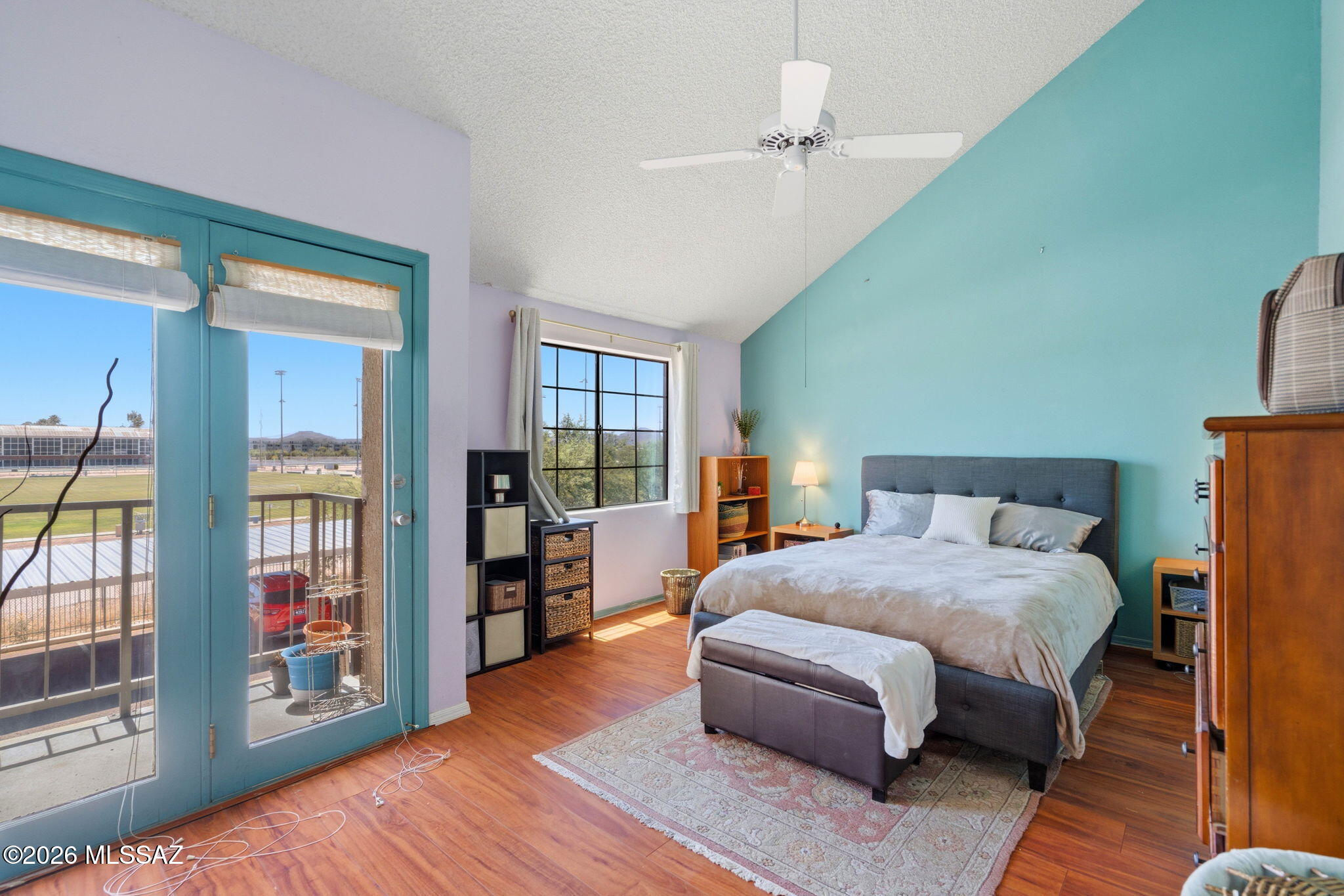 Twelve Hundred River Rd Condos - Residential