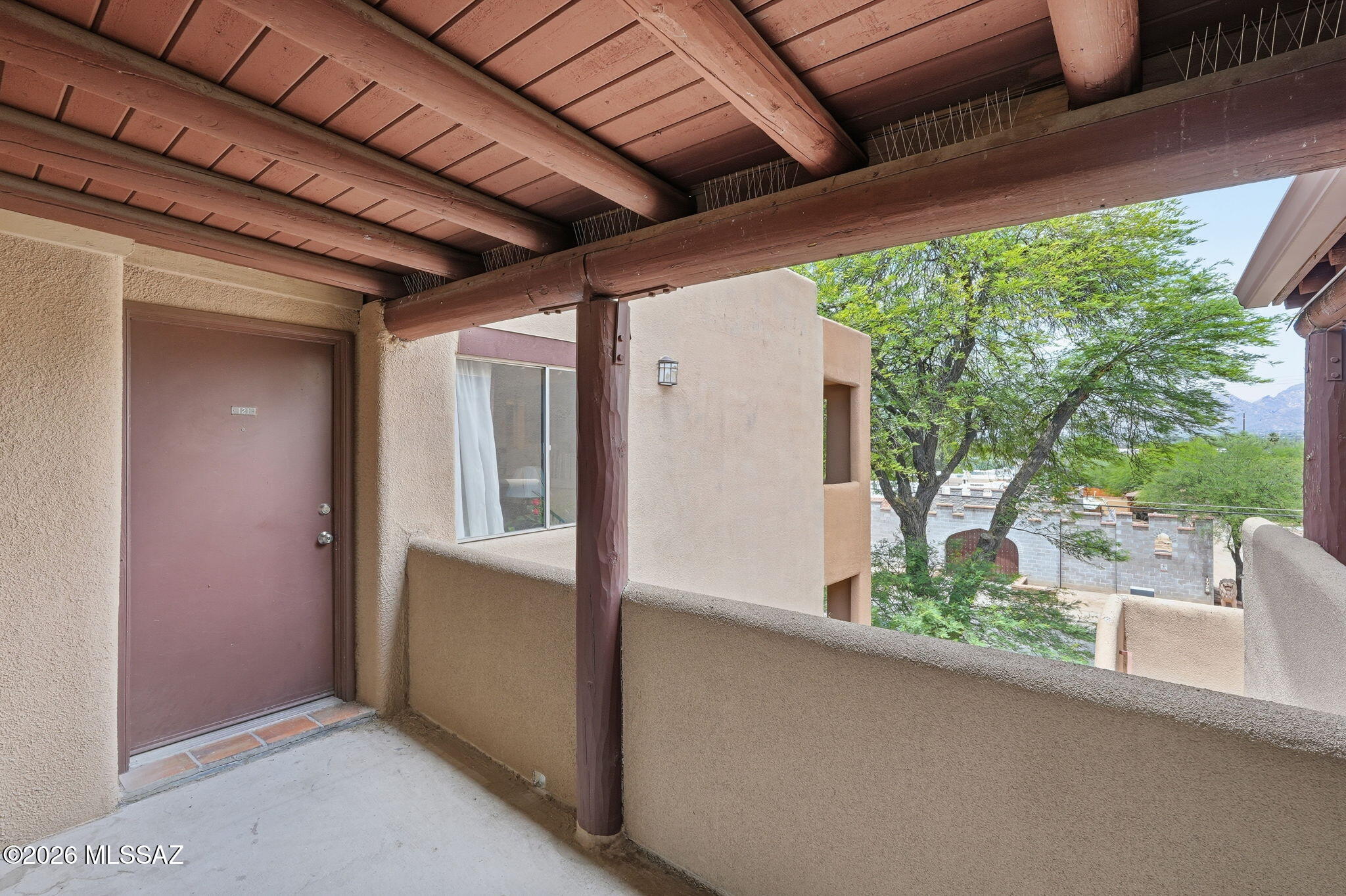 1810 E Blacklidge Drive 121