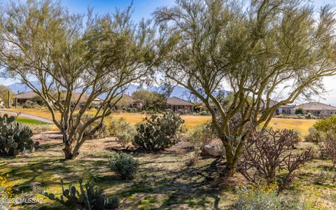 Photo of 5388 W Winding Desert Drive, Marana, AZ 85658 (MLS # 22603333)
