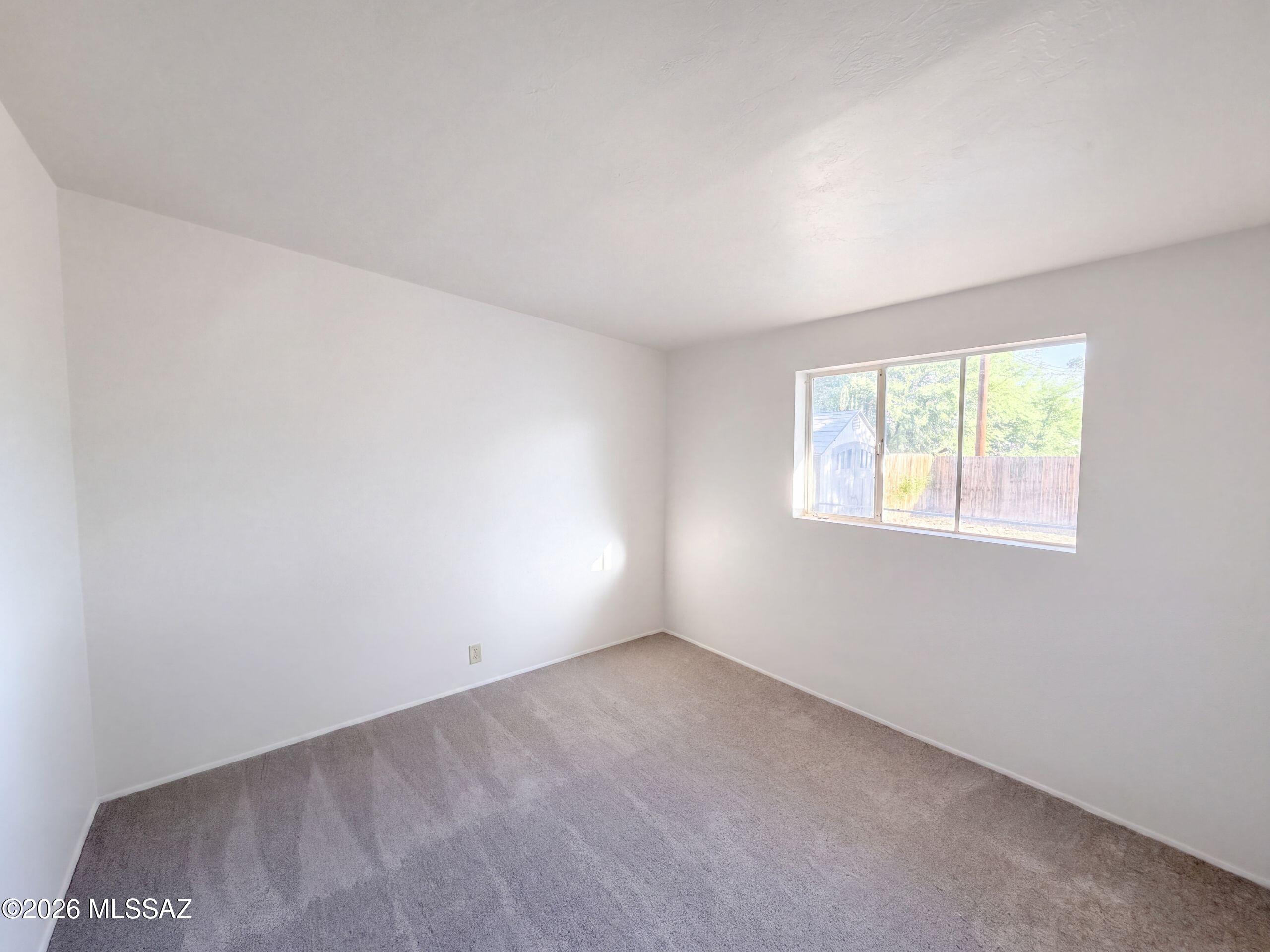 6435 E Calle Castor