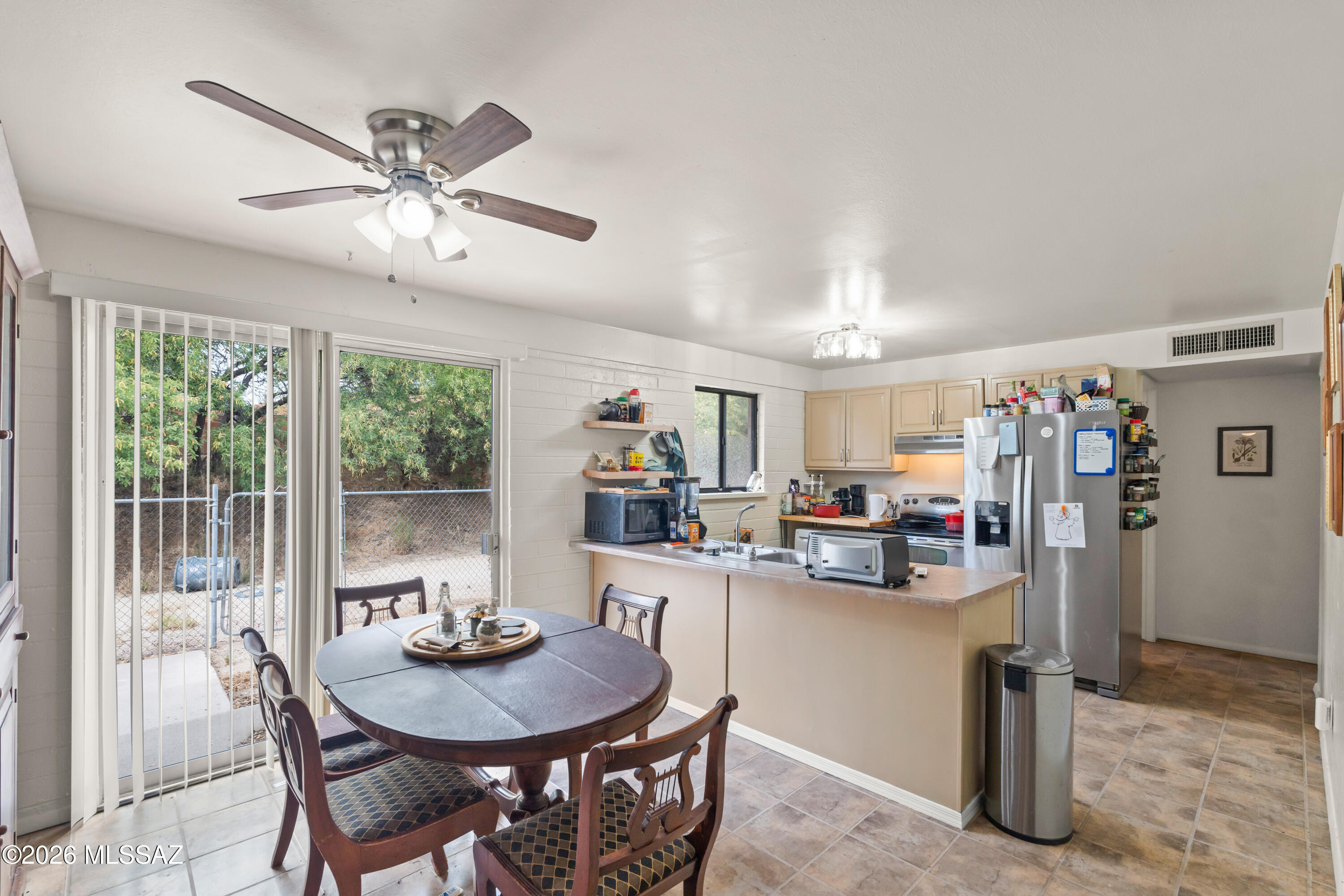 Los Robles Estates - Residential