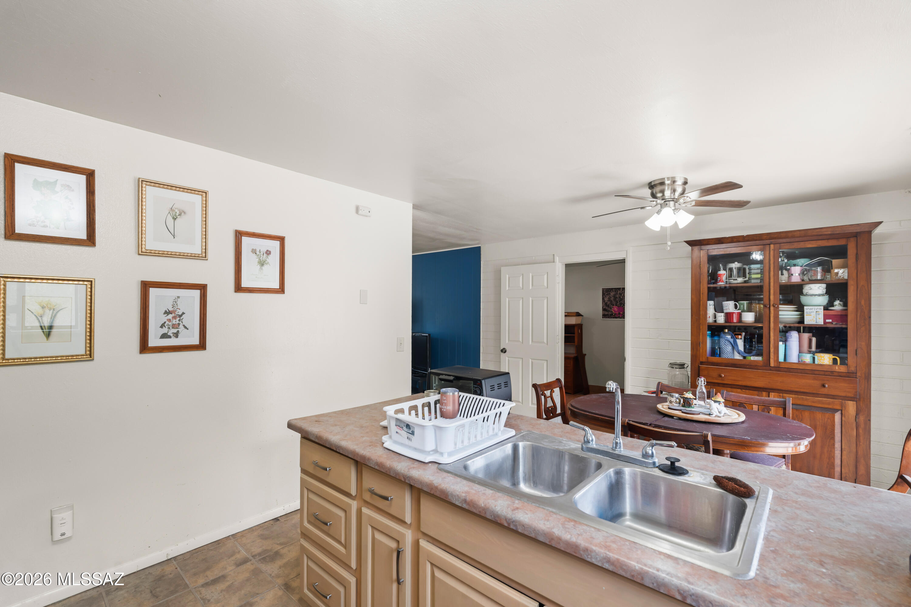 Los Robles Estates - Residential