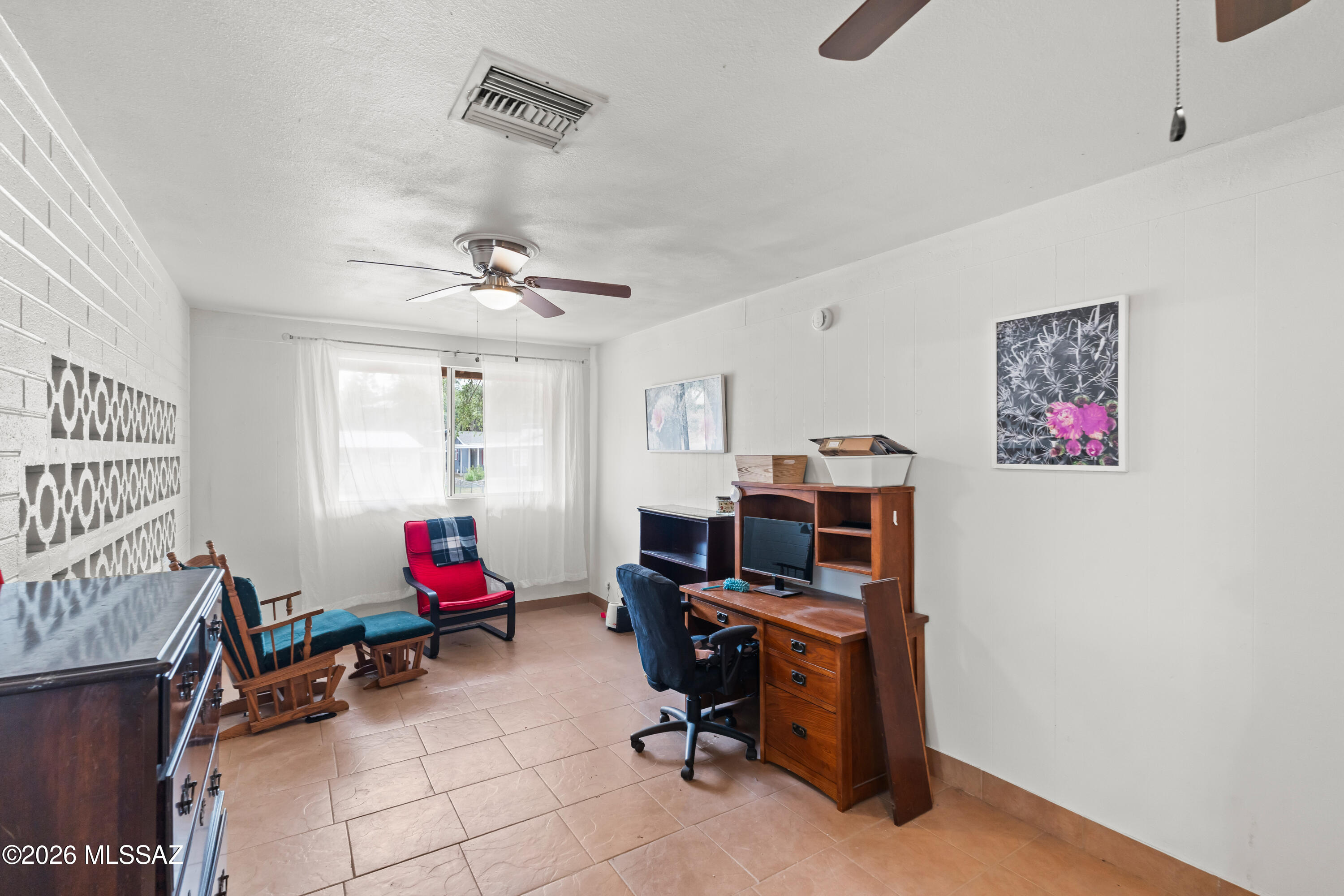 Los Robles Estates - Residential