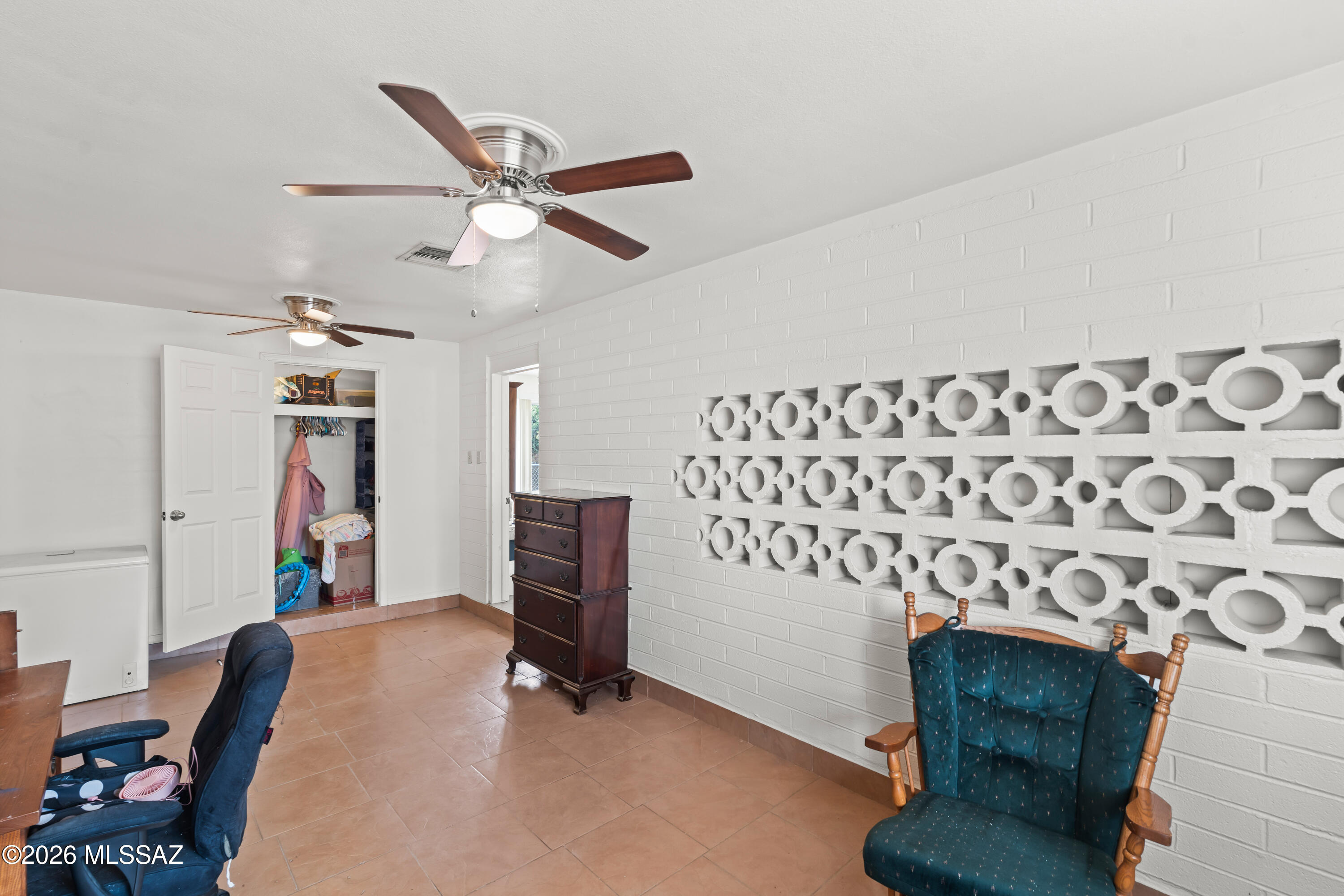 Los Robles Estates - Residential