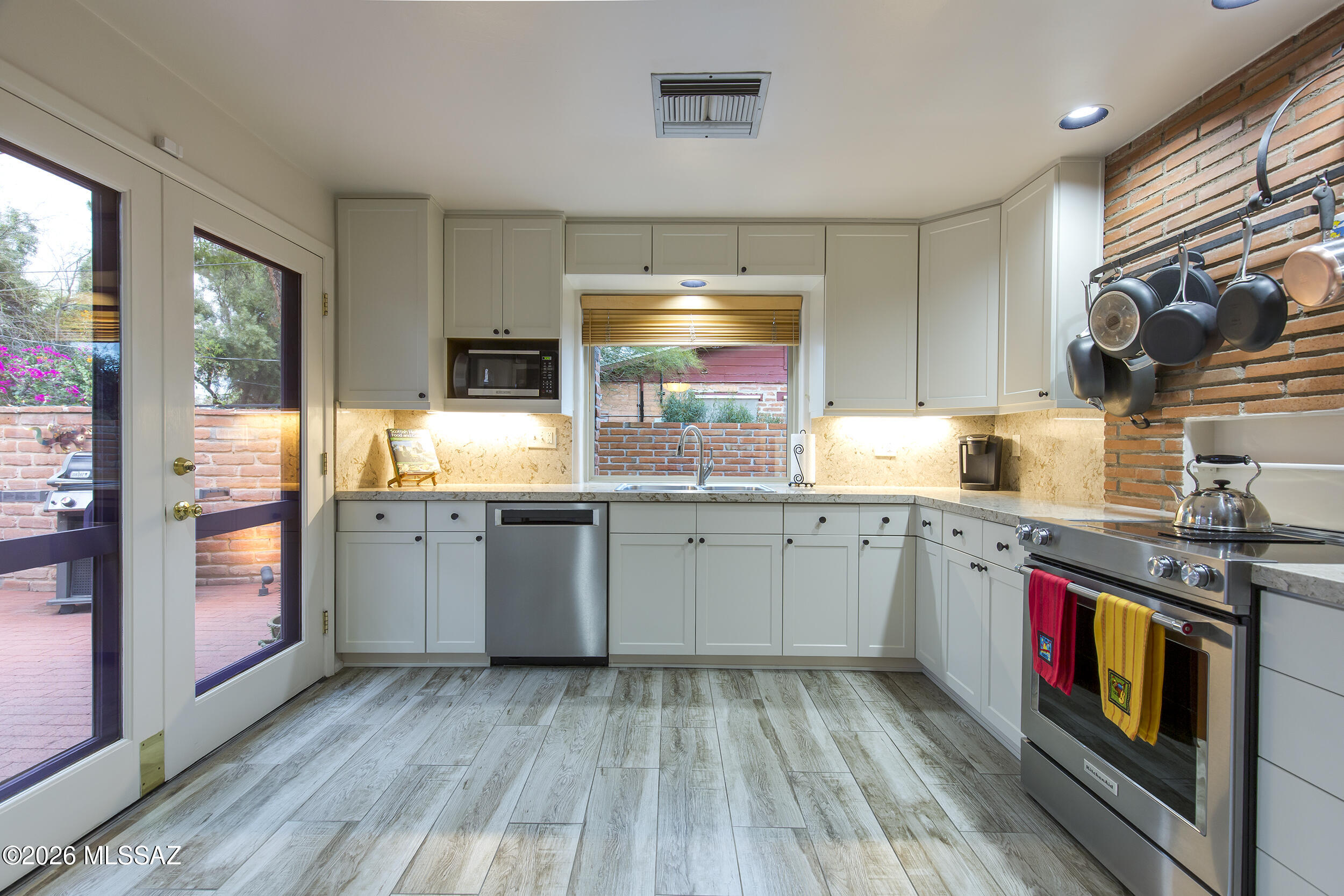 El Montevideo Estates - Residential