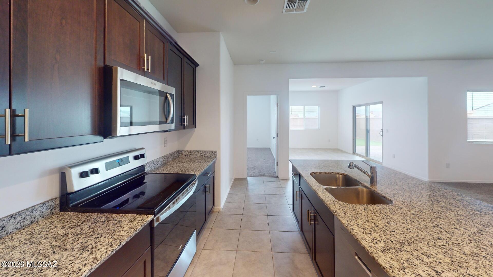 Entrada La Coraza - Residential Lease