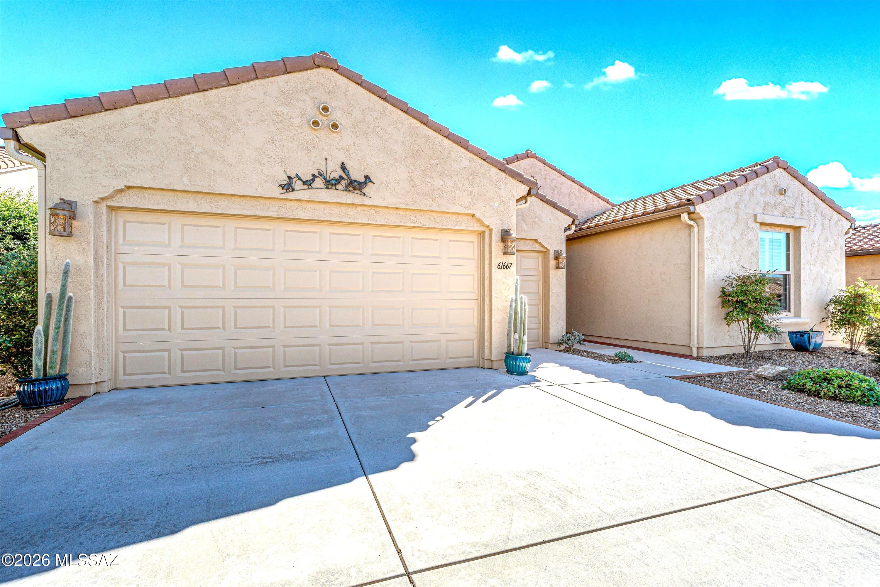 61667 E Oakwood Drive