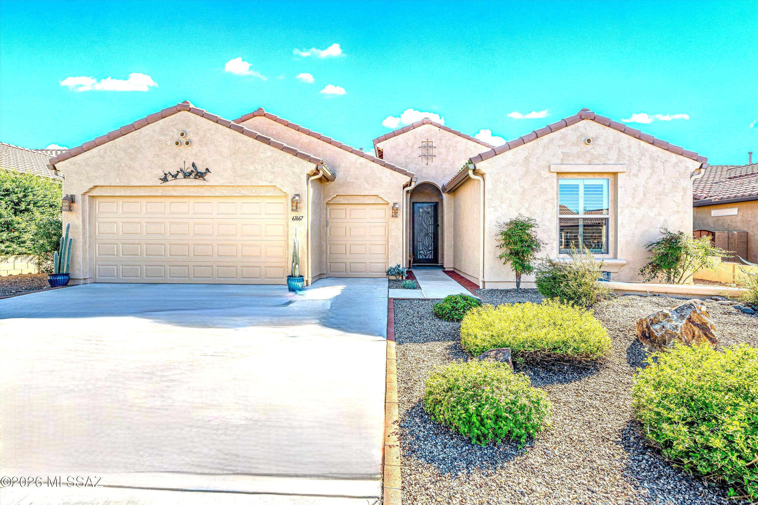 61667 E Oakwood Drive
