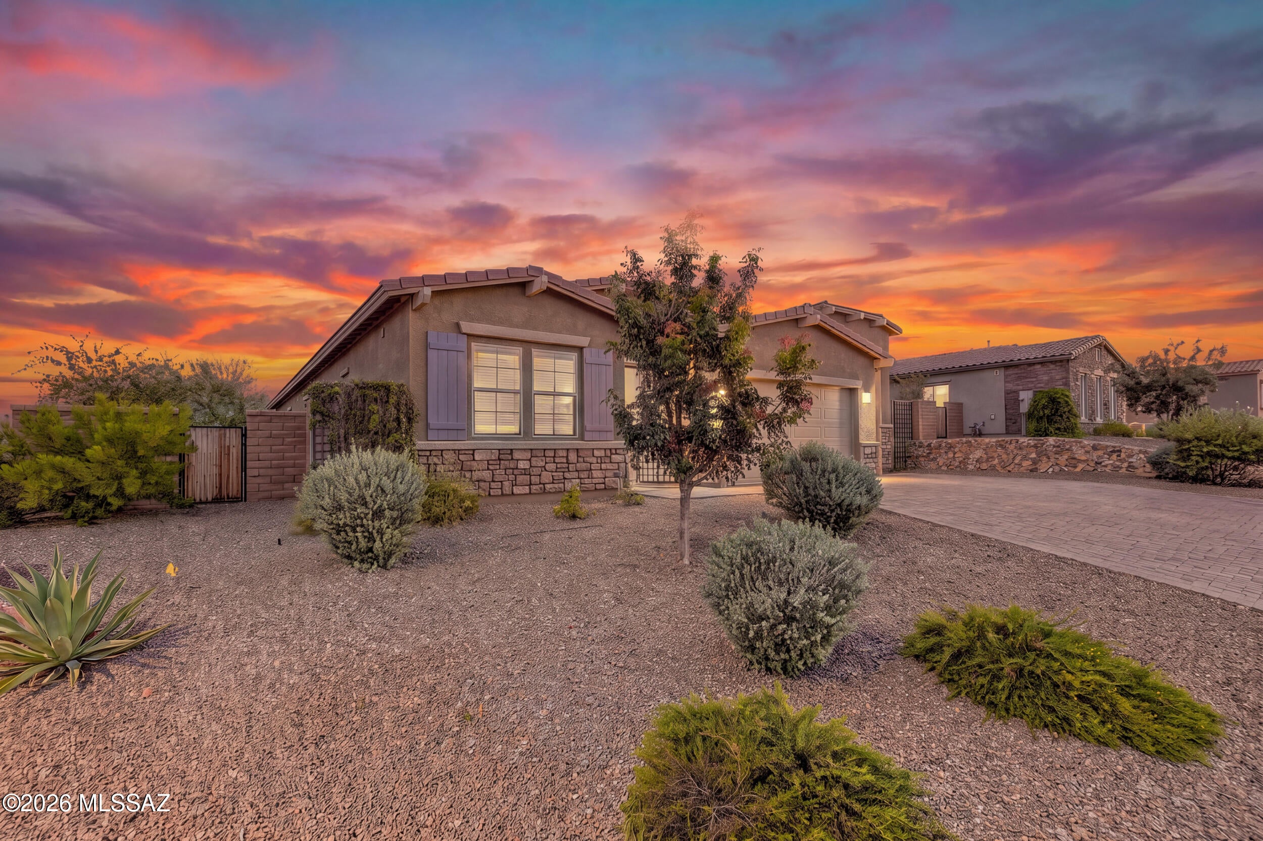 6570 W Winding Knoll Place