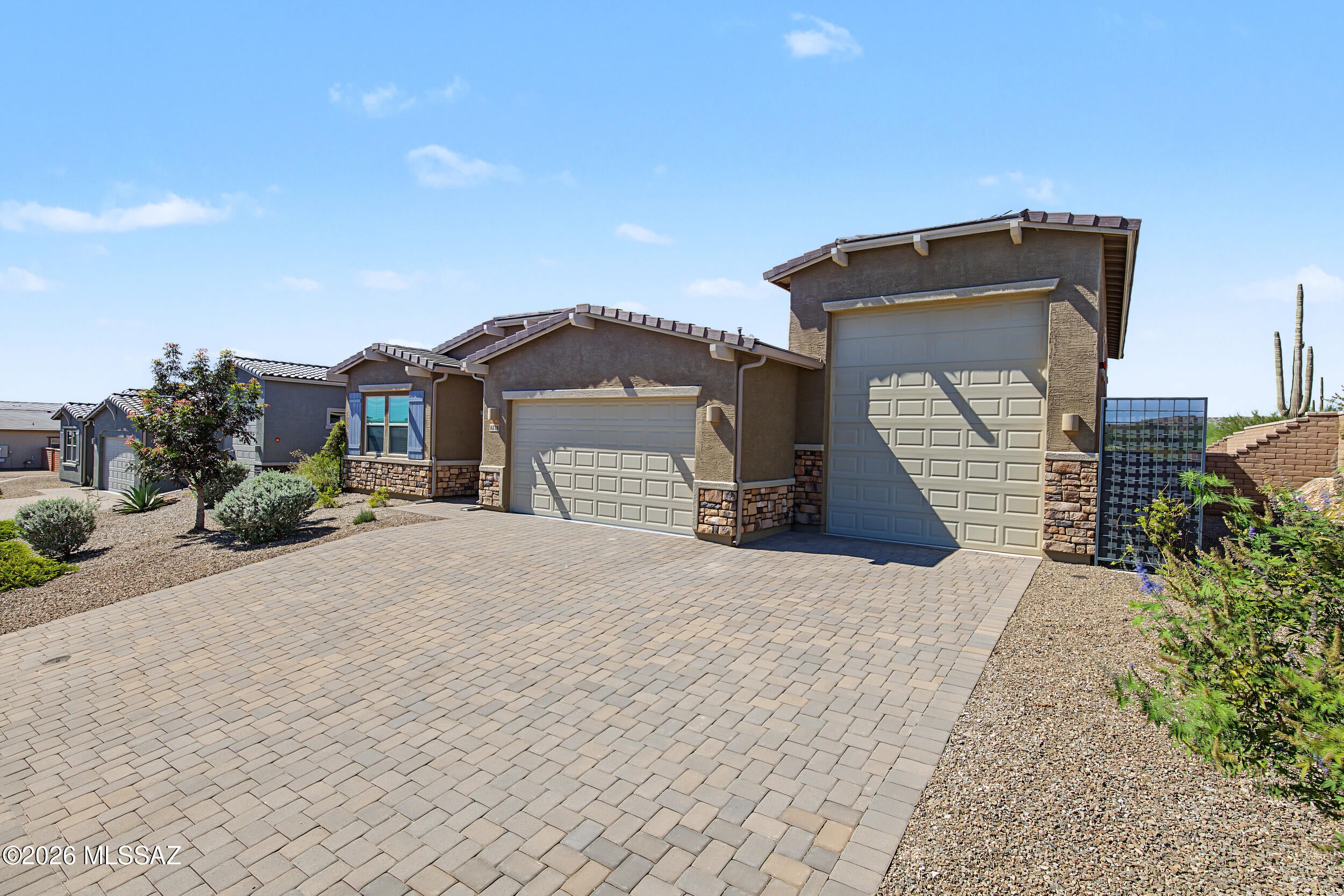 6570 W Winding Knoll Place