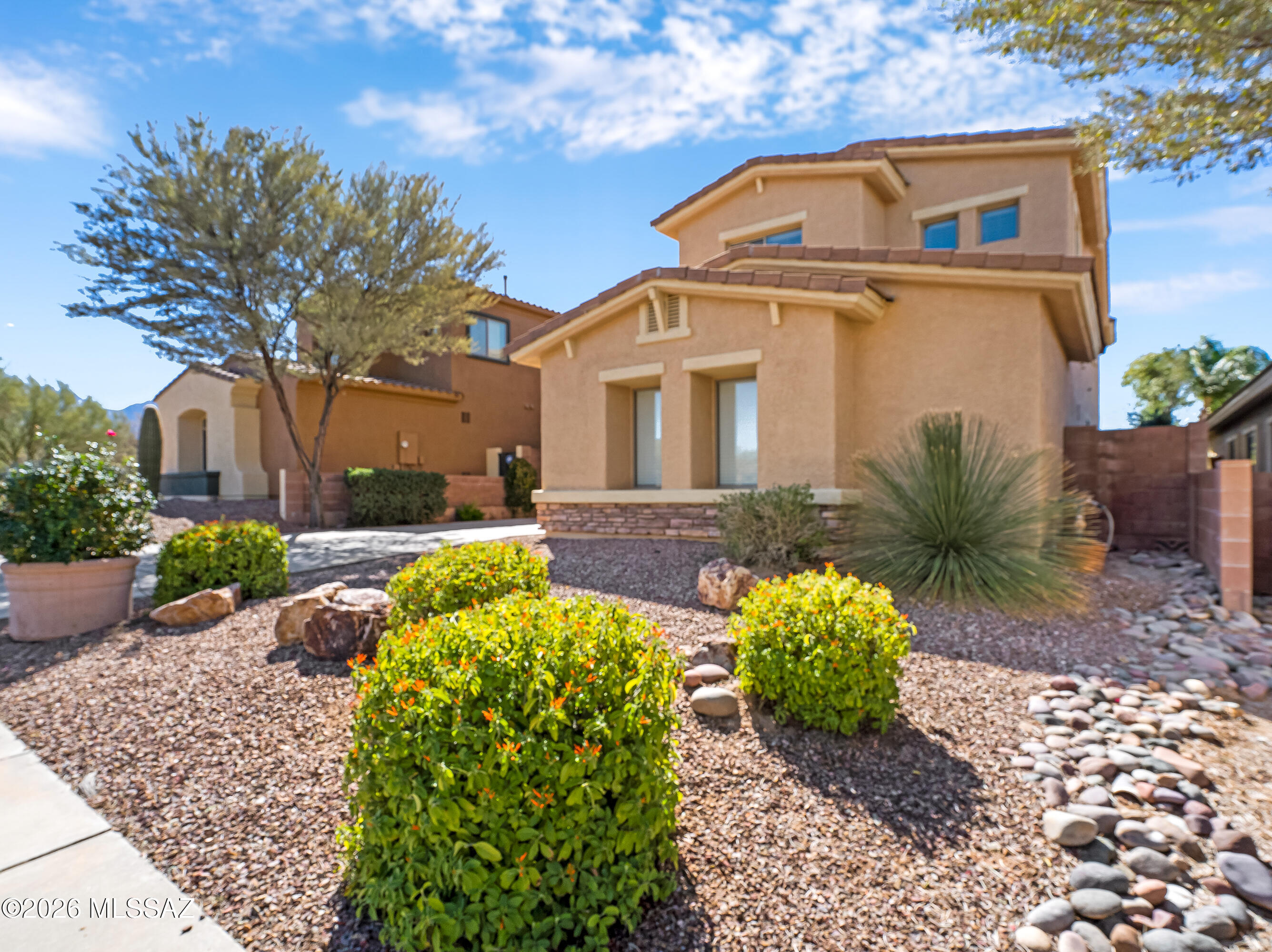 2730 E Scenic Overlook Place