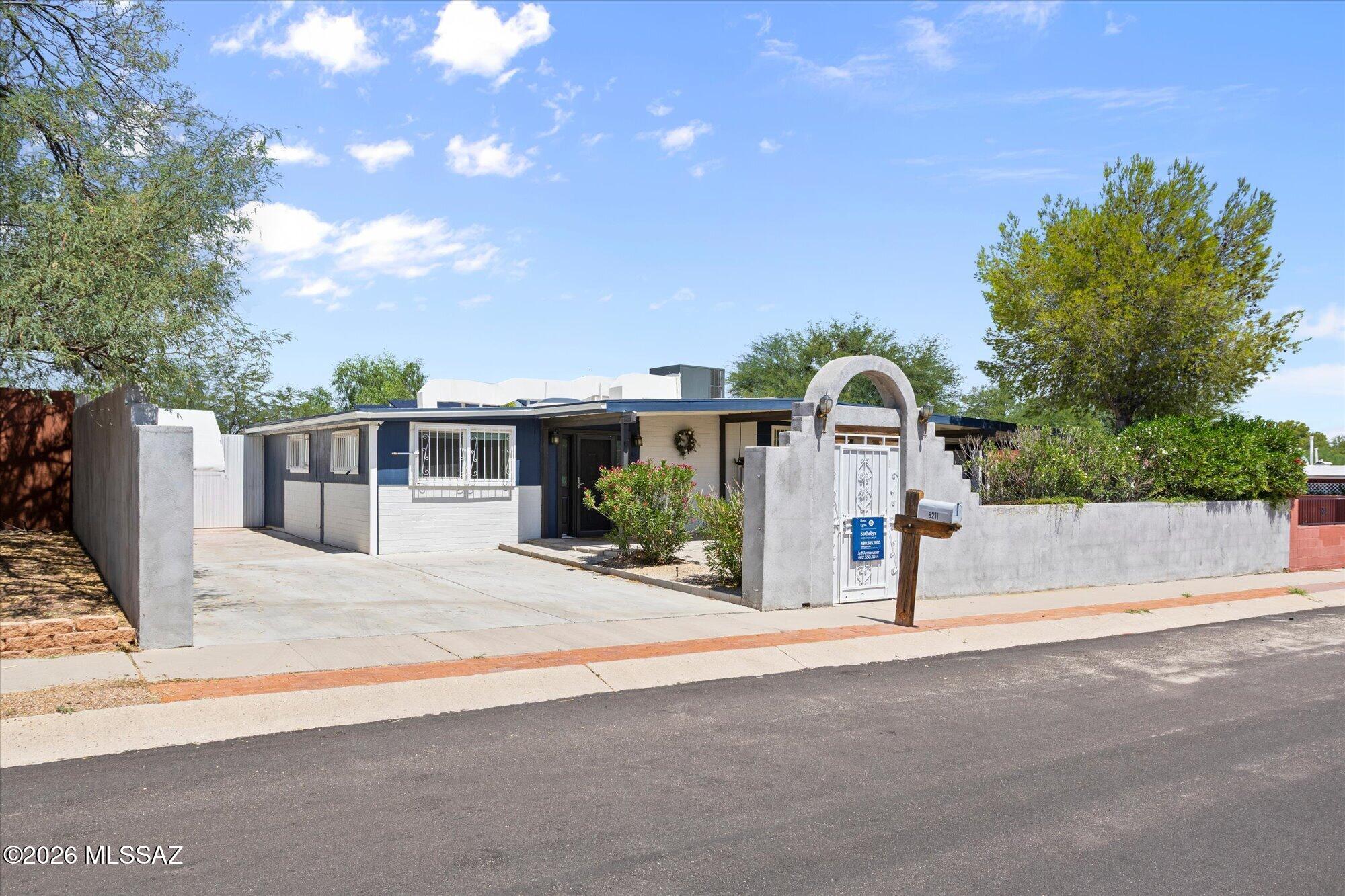 8211 E Nicaragua Drive