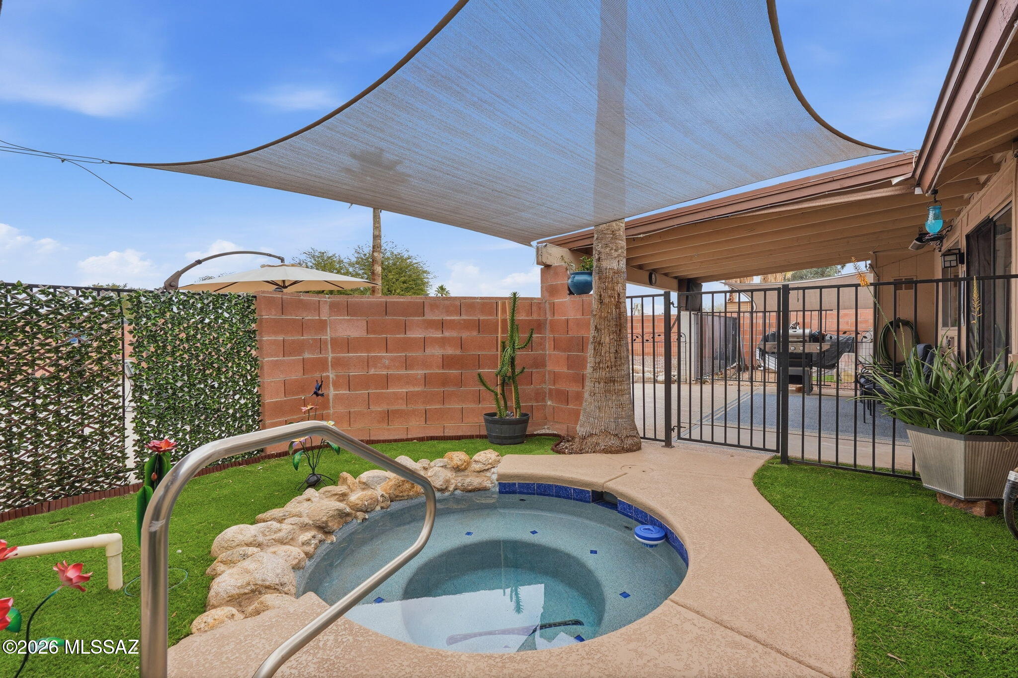 Casas Del Oeste (233-280) - Residential