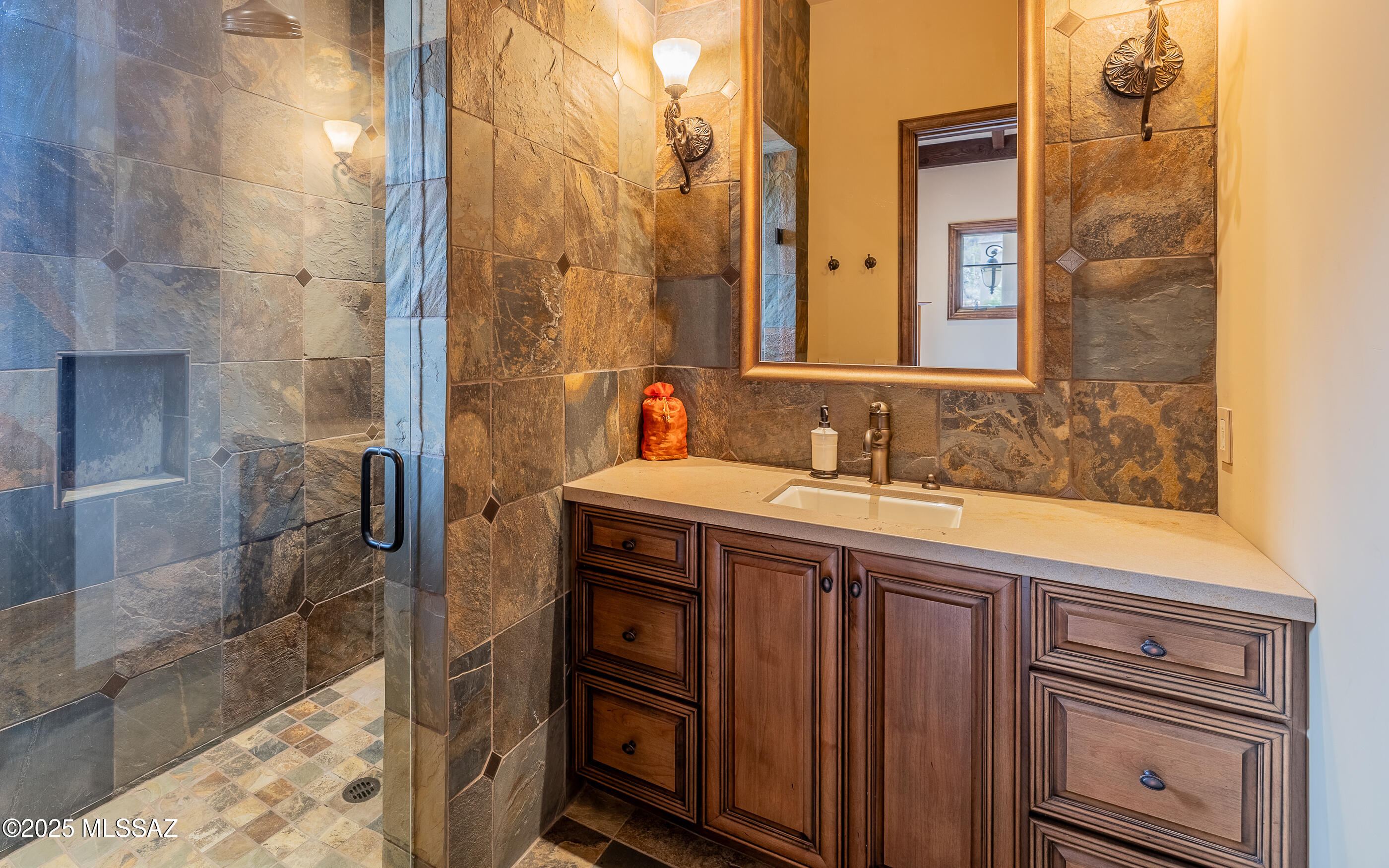 Canyon Pass At Dove Mountain - Residential