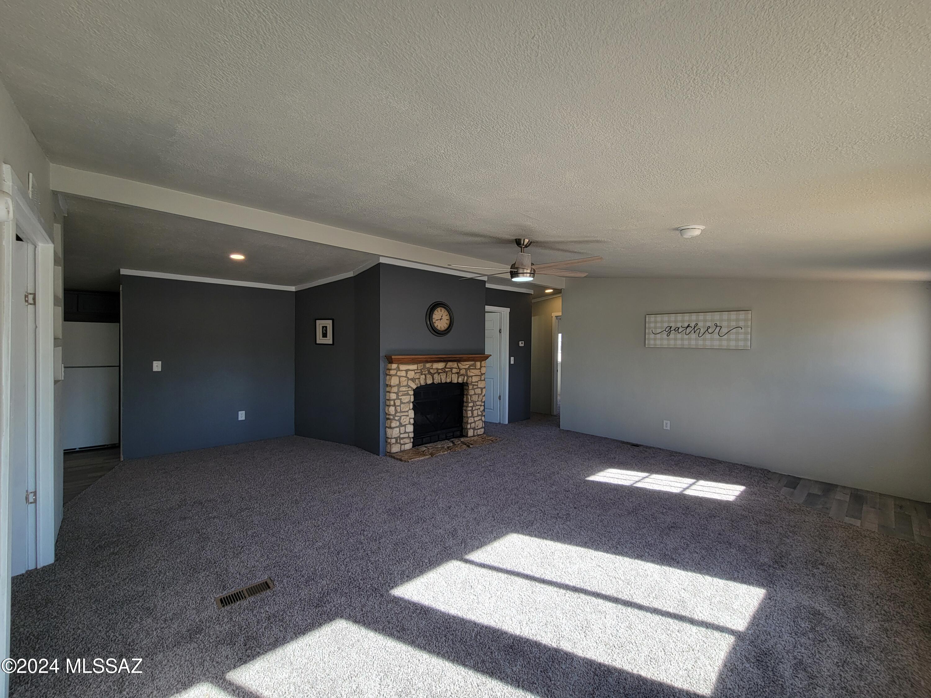 12711 N Avenida Saturno