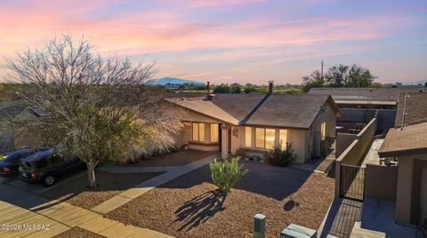 Photo of 5801 S Mahan Drive, Tucson, AZ 85746 (MLS # 22604405)