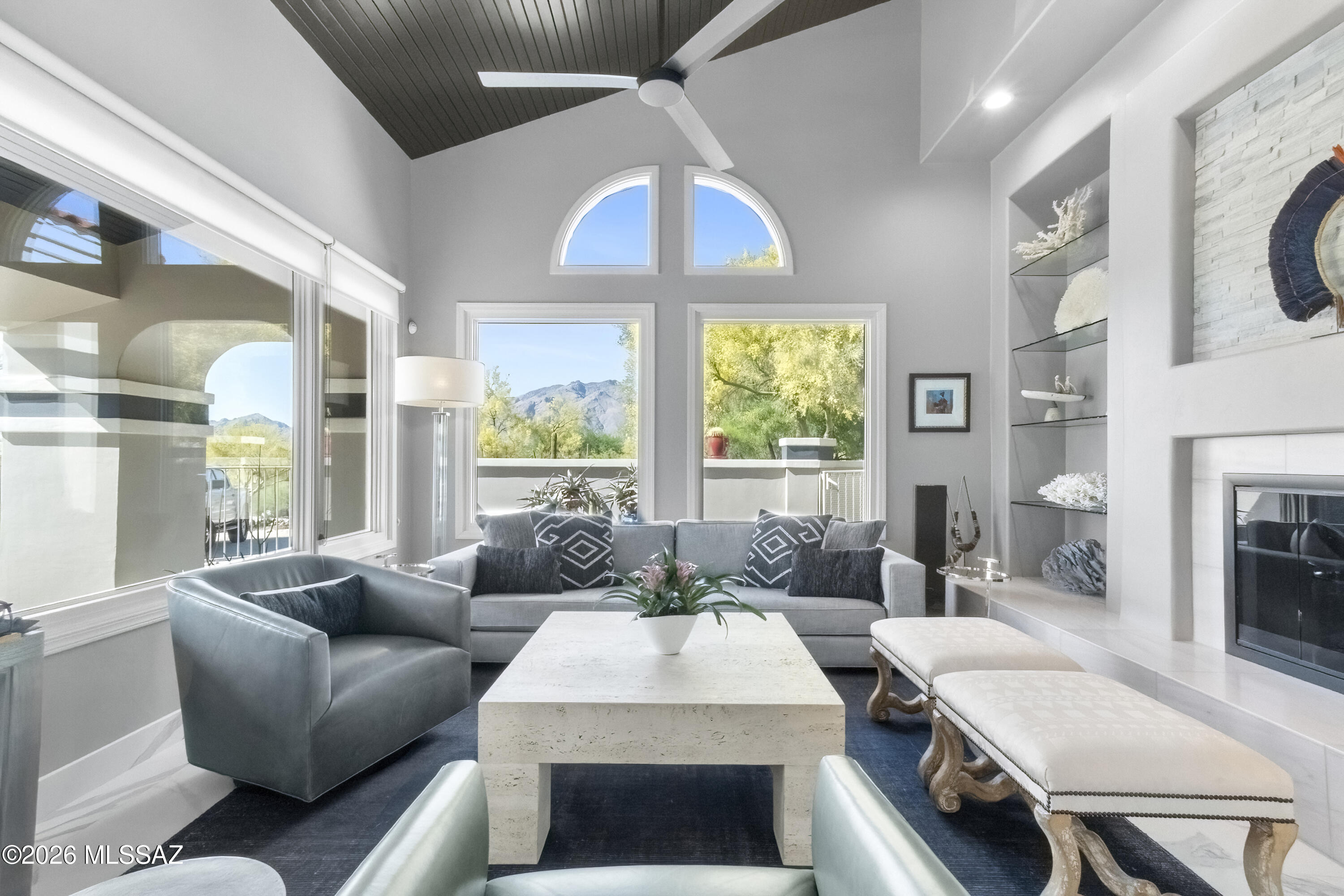 4050 N Circulo Manzanillo