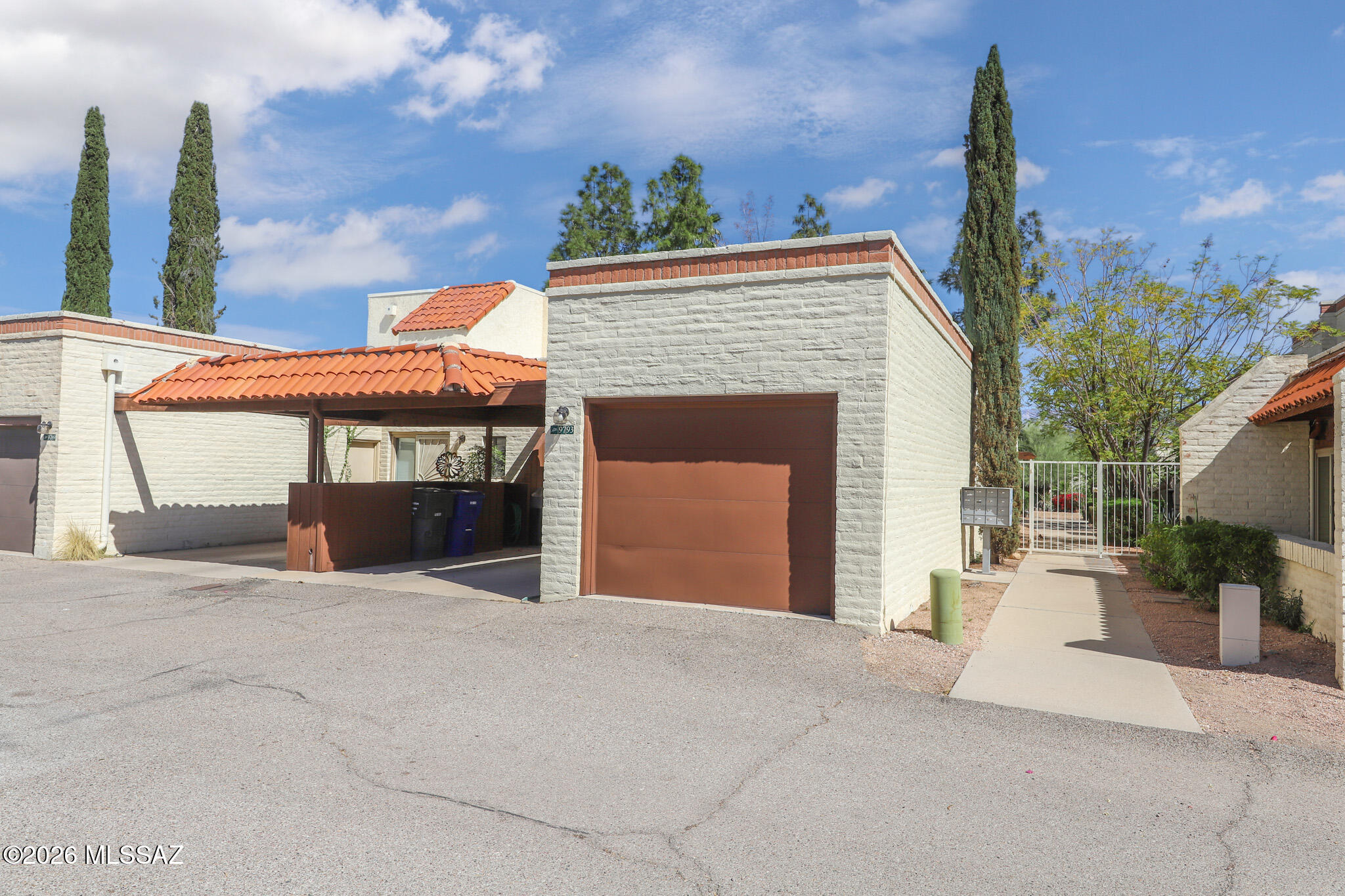 9793 E Calle De La Ilusion