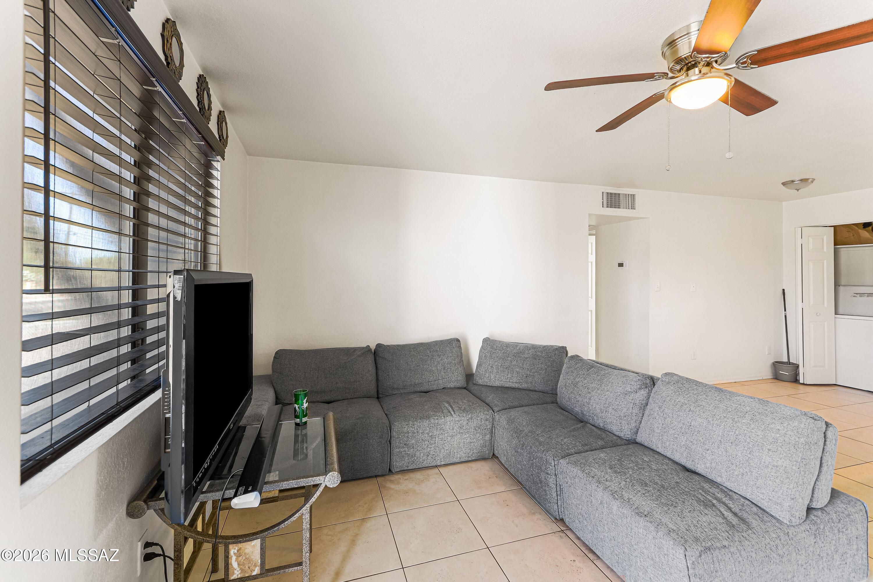 2039 S Sahuara Avenue