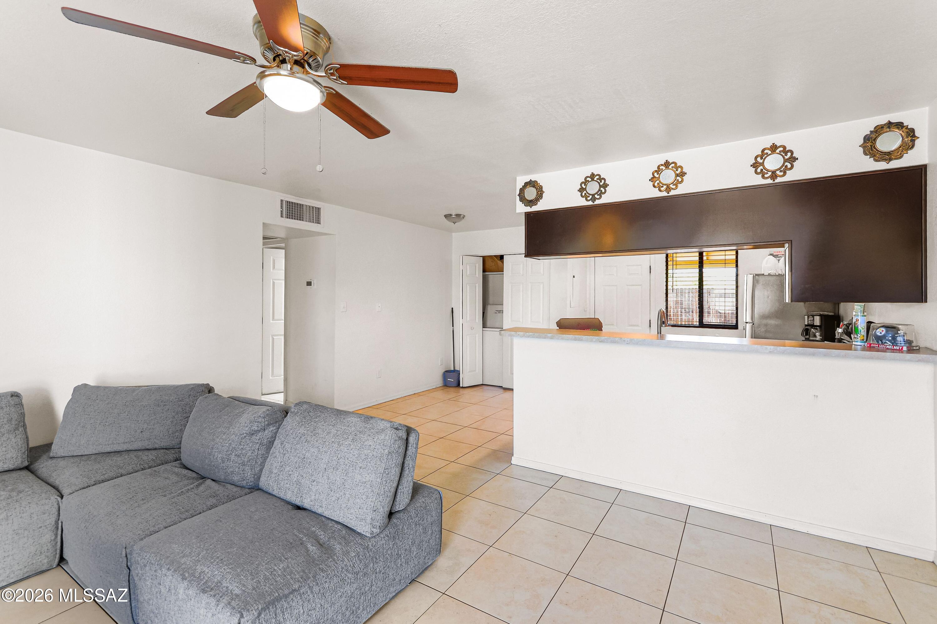 2039 S Sahuara Avenue