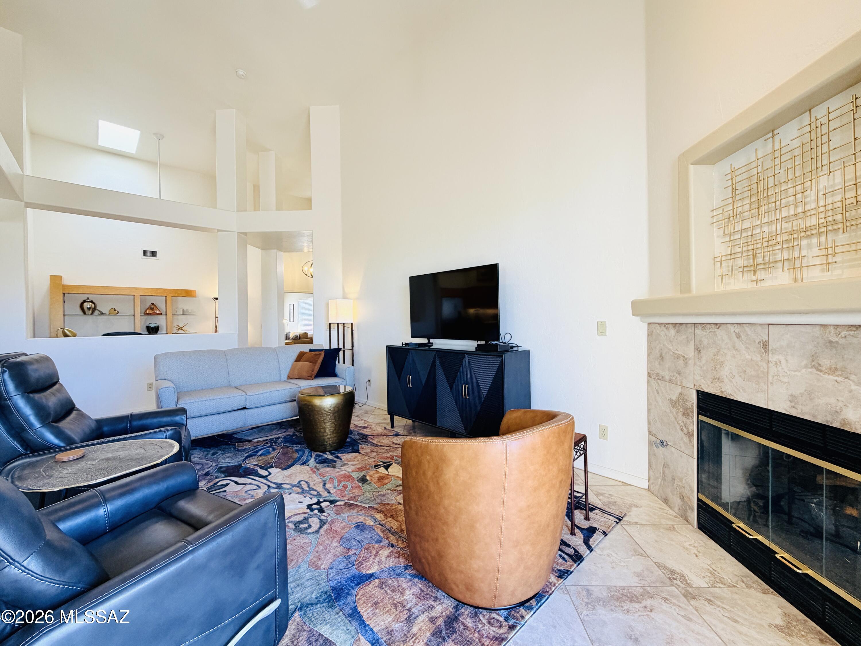 Carmel Pointe (1-104) - Residential Lease