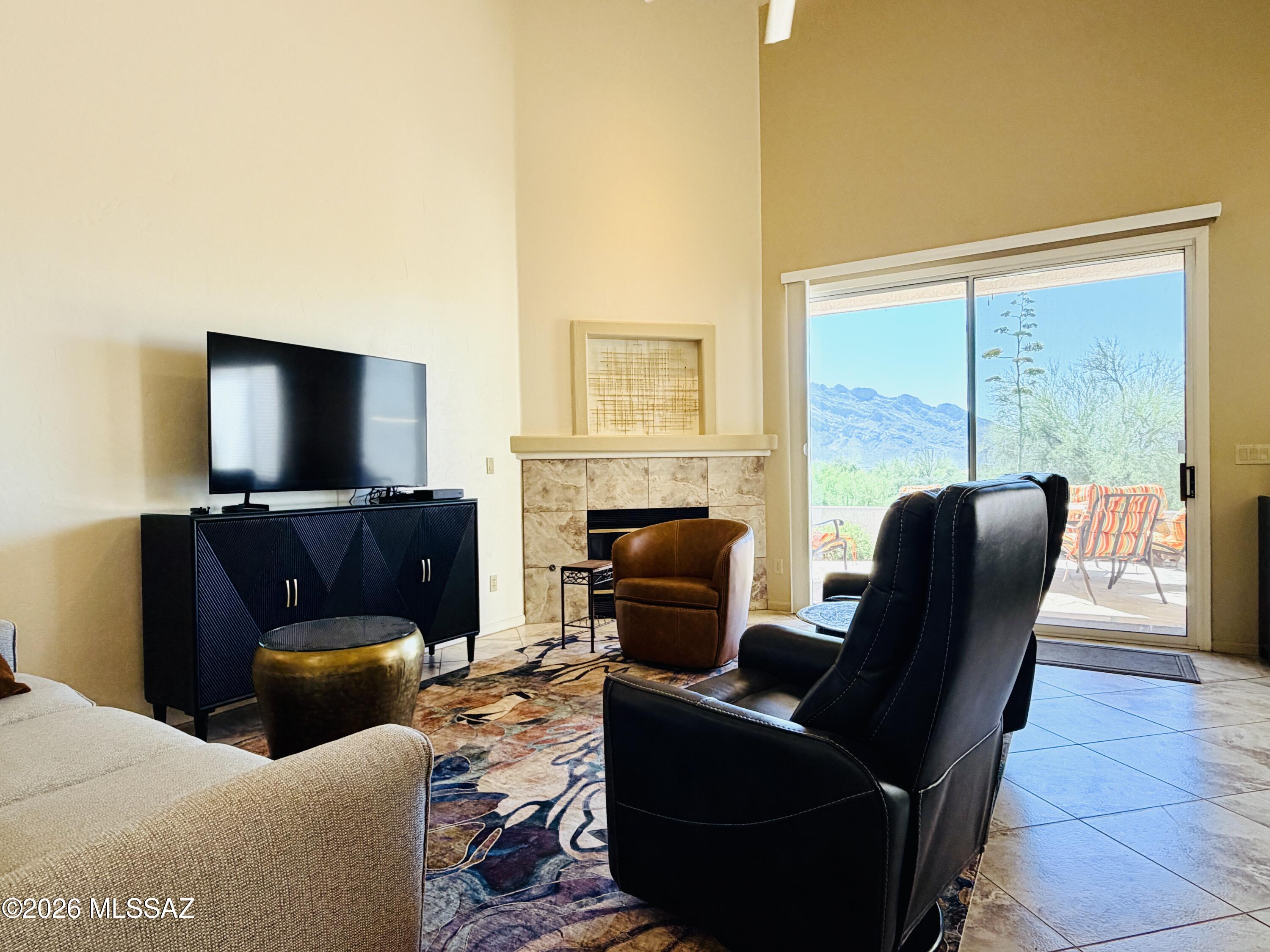 Carmel Pointe (1-104) - Residential Lease