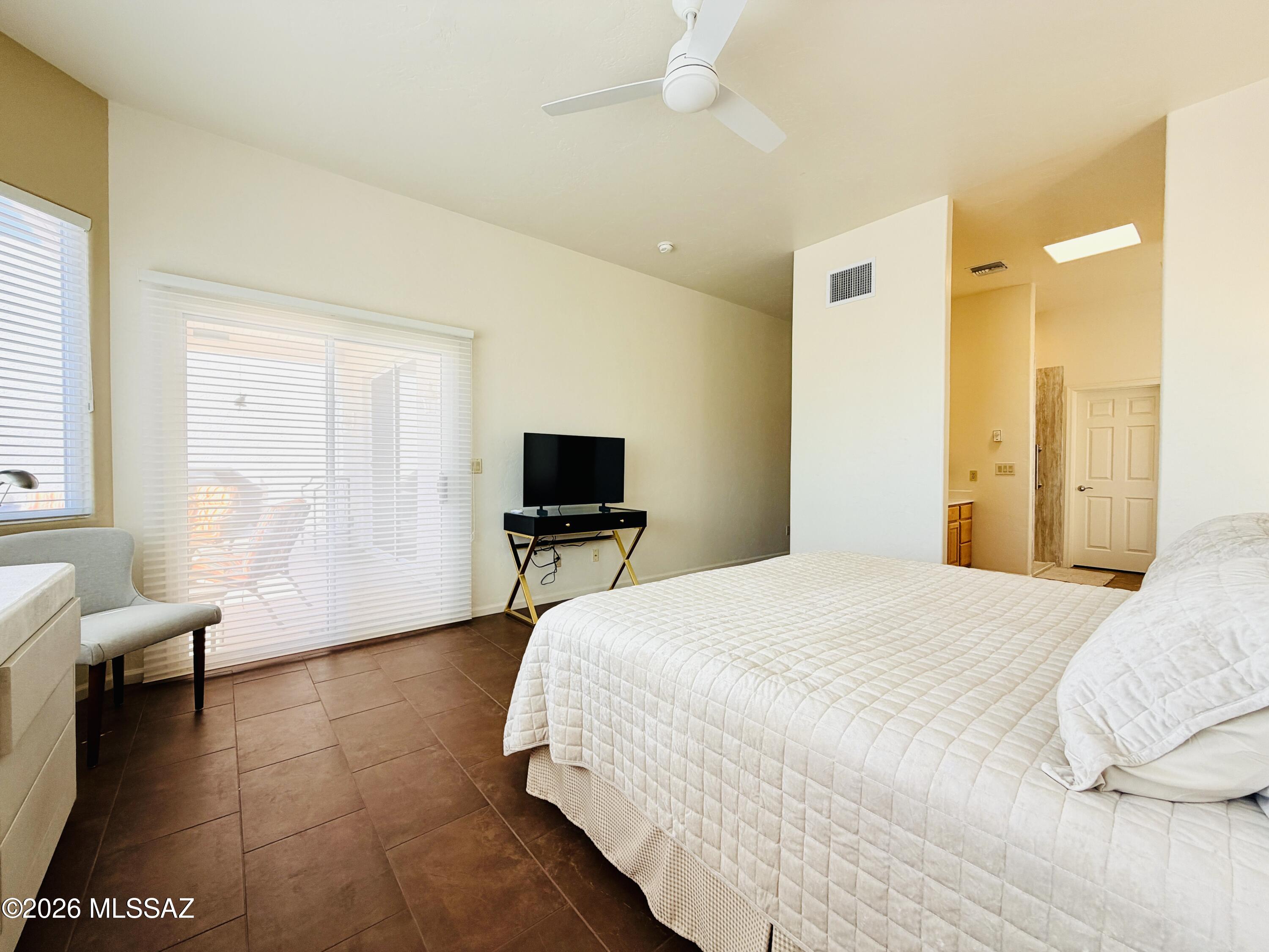Carmel Pointe (1-104) - Residential Lease