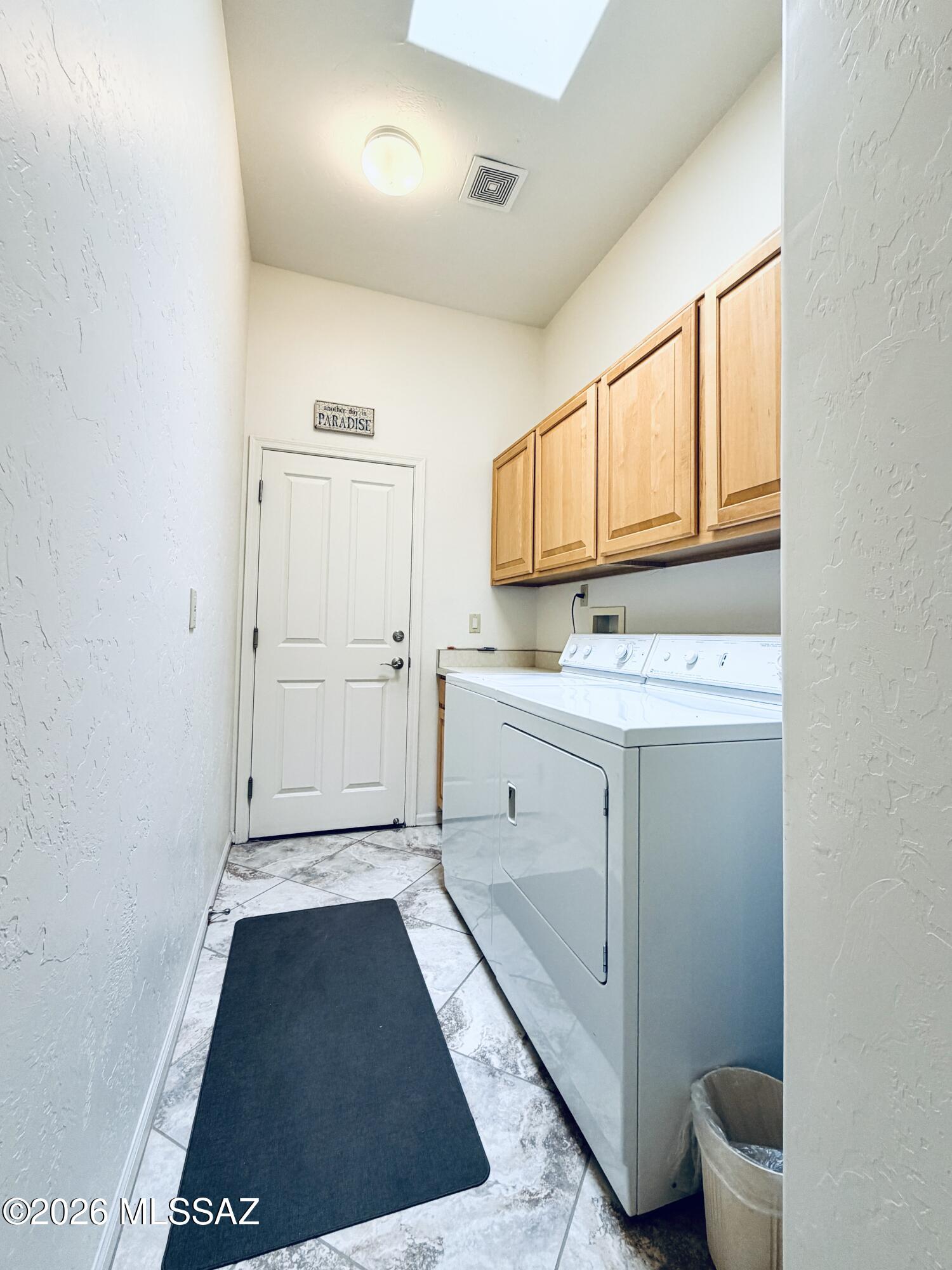 Carmel Pointe (1-104) - Residential Lease