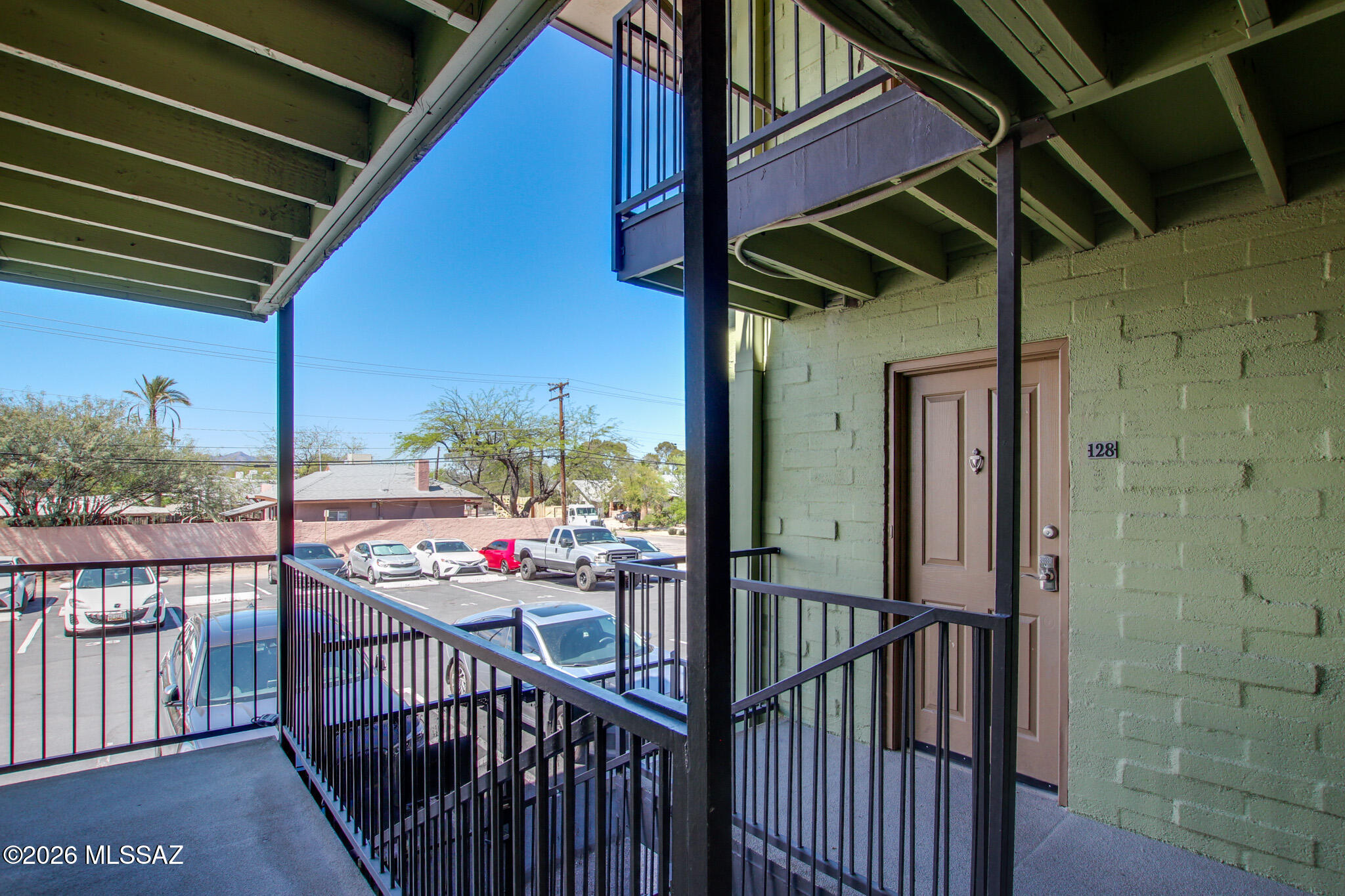 961 N Euclid Avenue 128