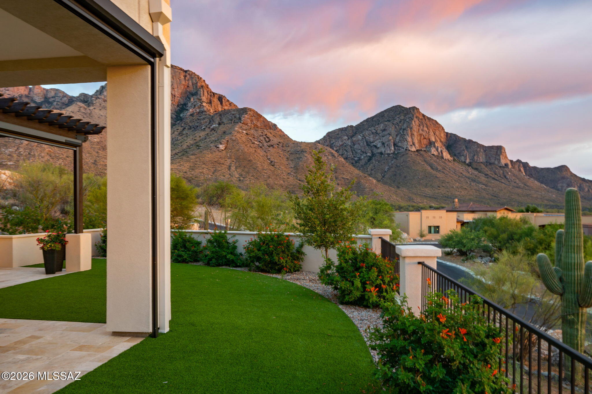 Pusch Ridge - Residential