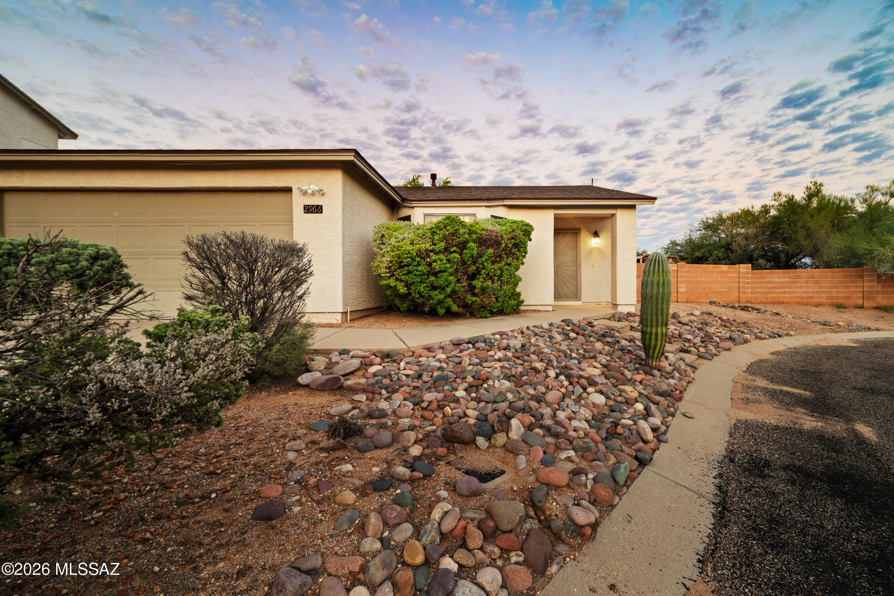 2966 W Country Meadow Drive
