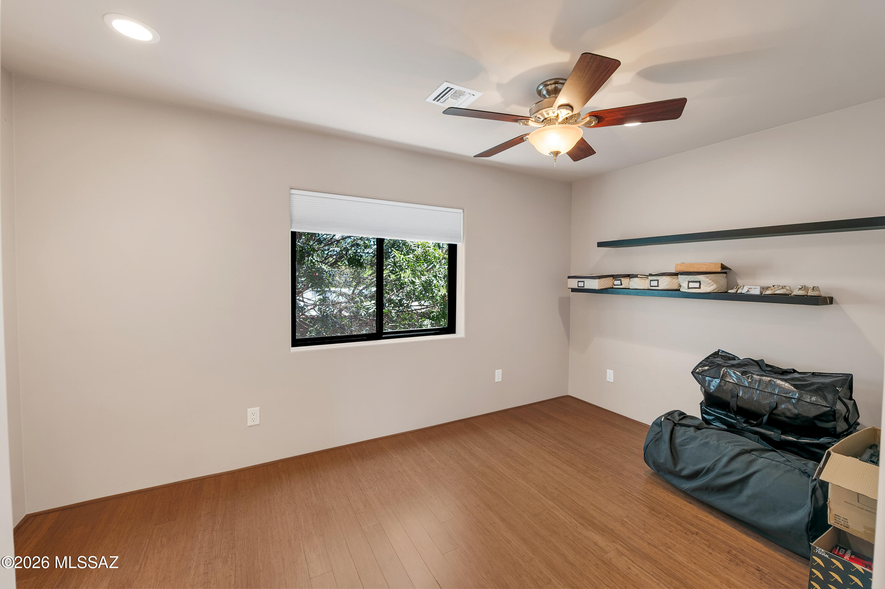 Catalina Poultry Acres NO 2 - Residential