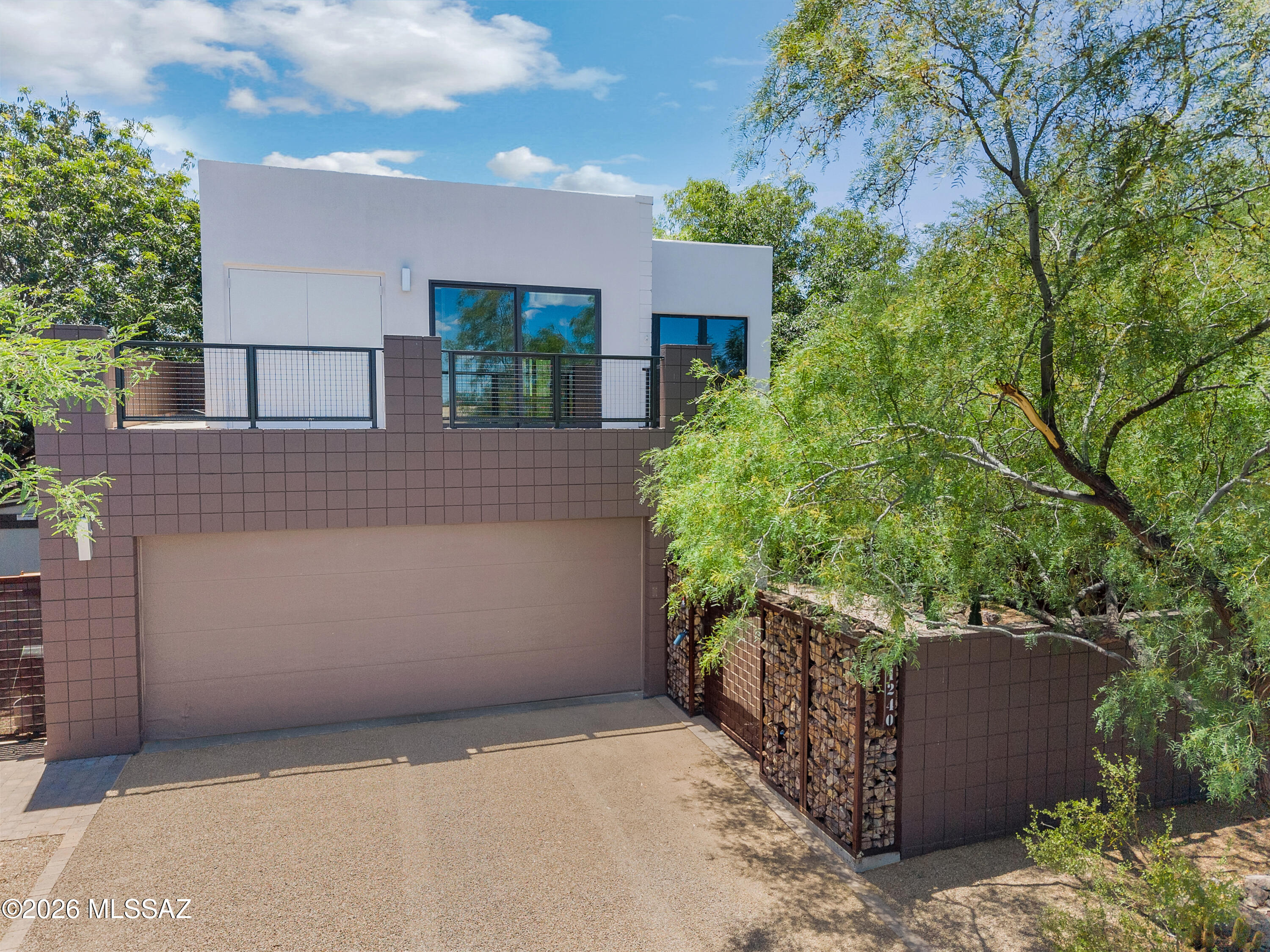 Catalina Poultry Acres NO 2 - Residential
