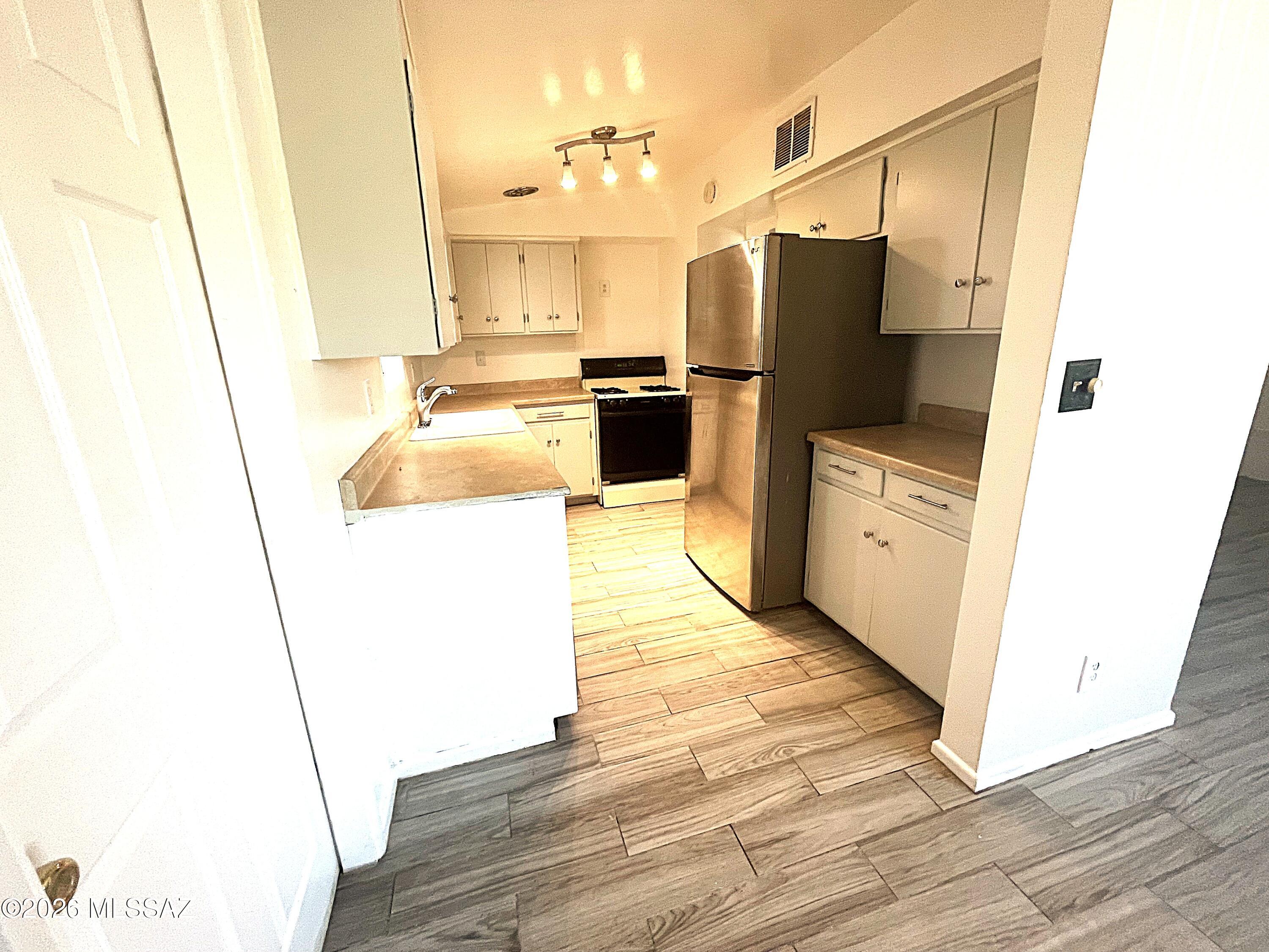 Catalina Farms Annex - Residential Lease