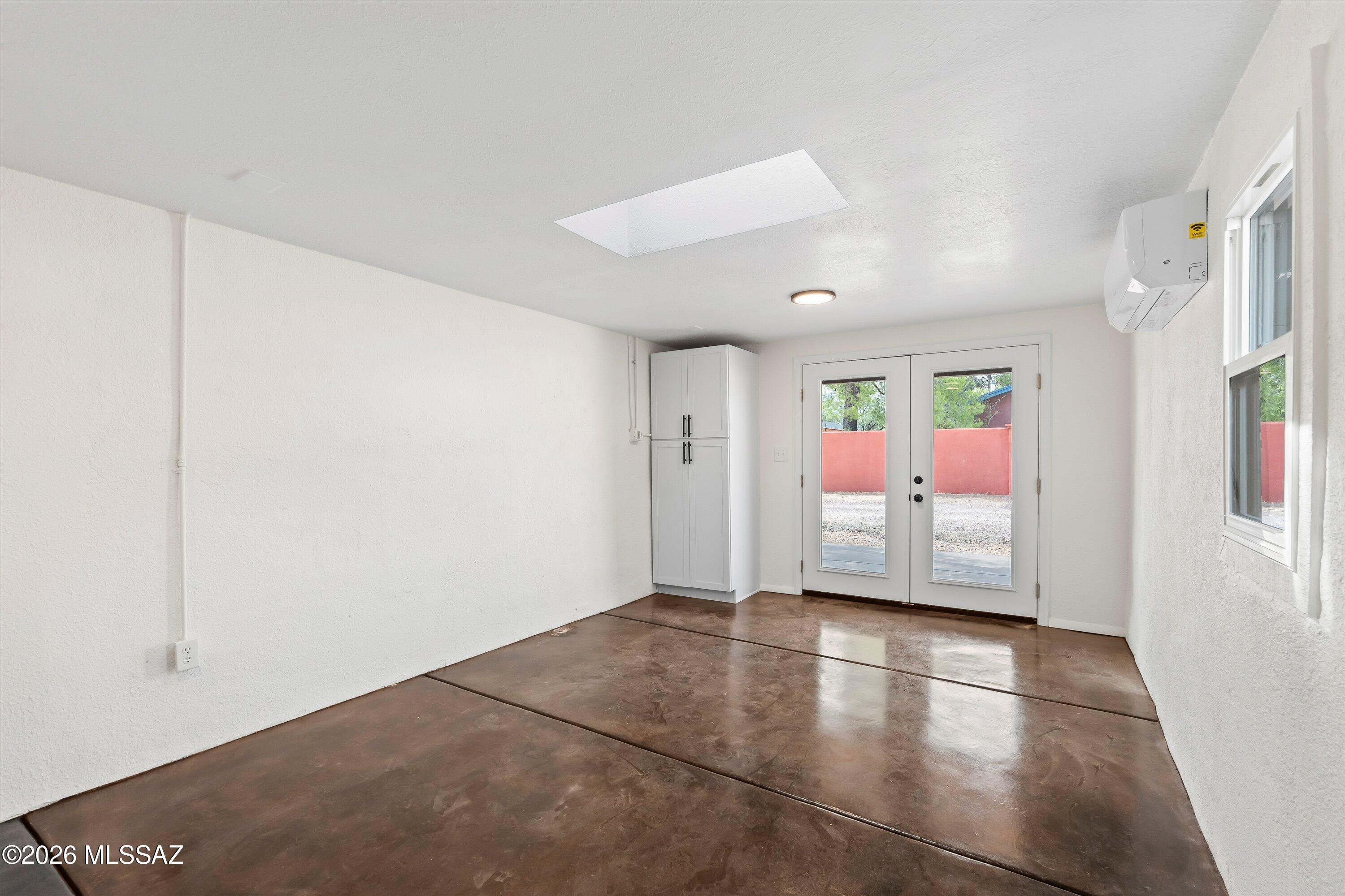 Jefferson Park - Residential