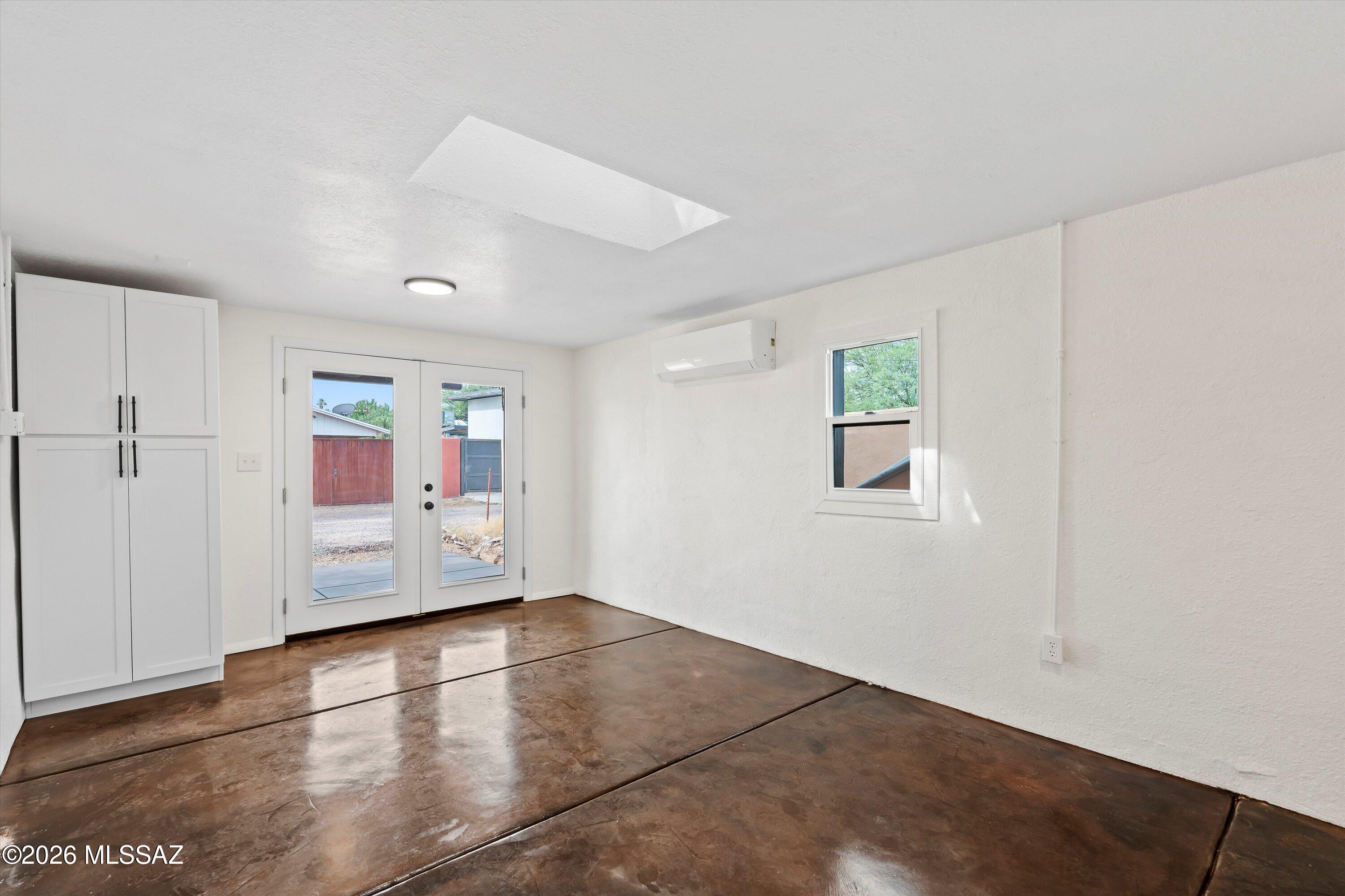 Jefferson Park - Residential