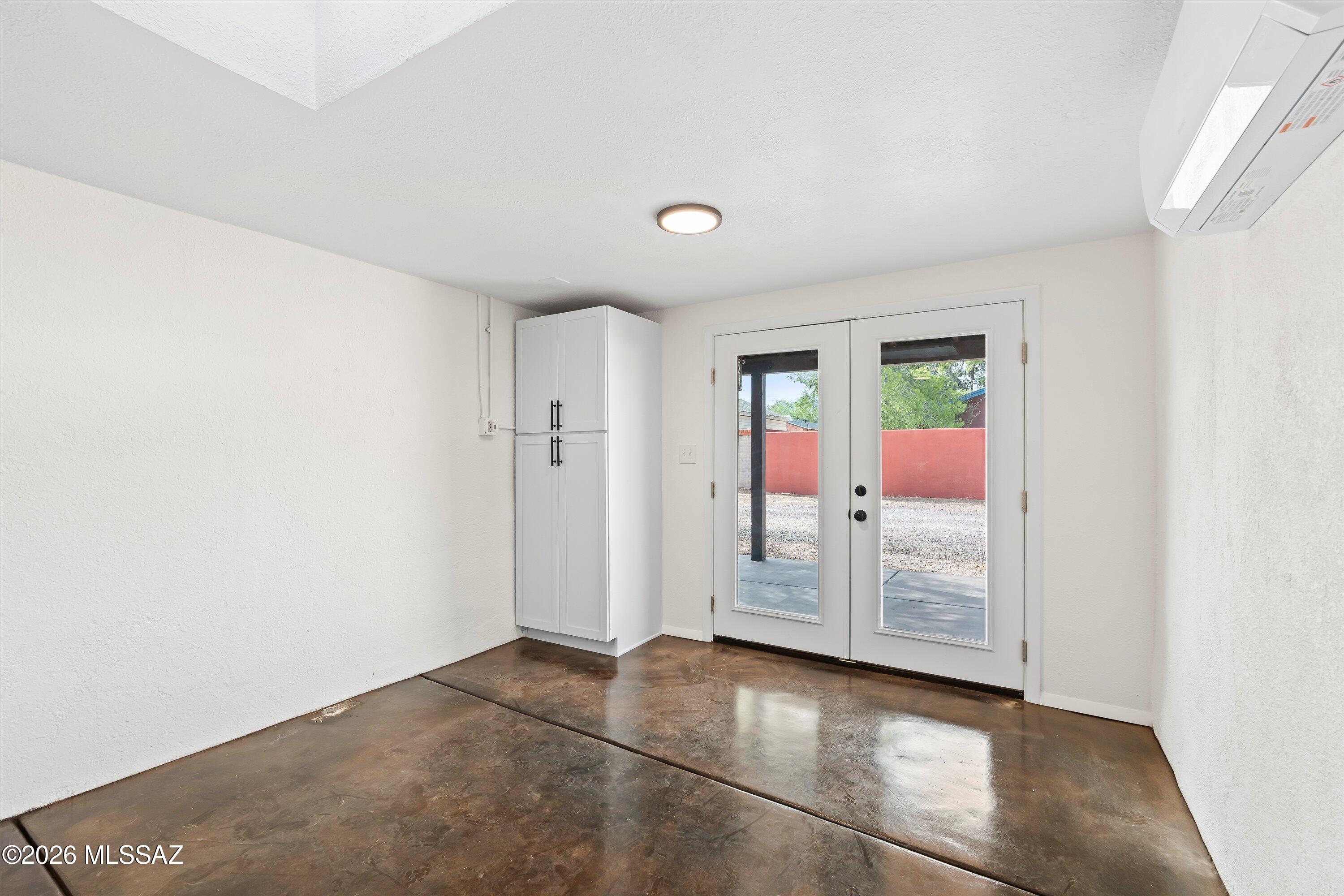 Jefferson Park - Residential
