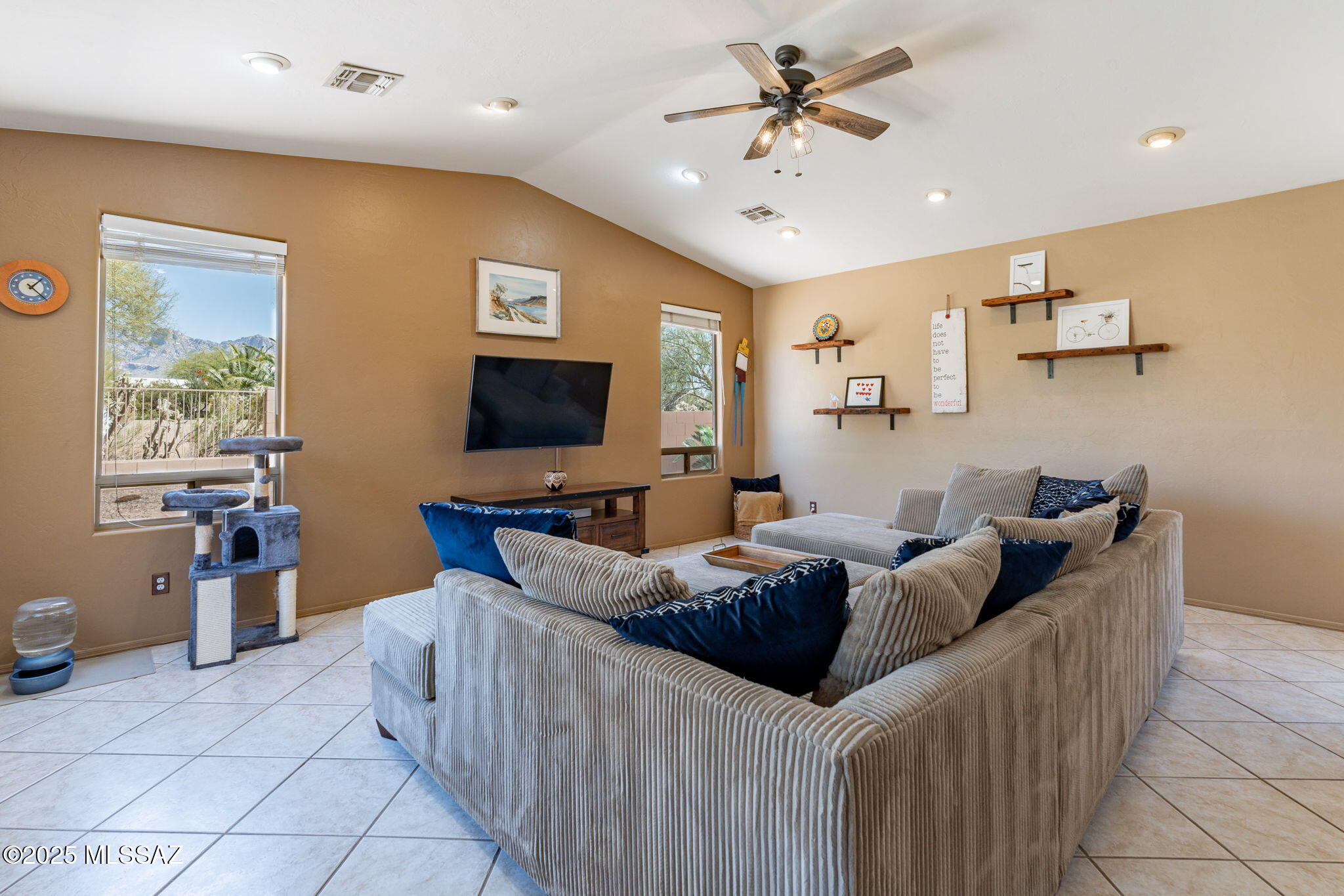 11372 N Twin Spur Court