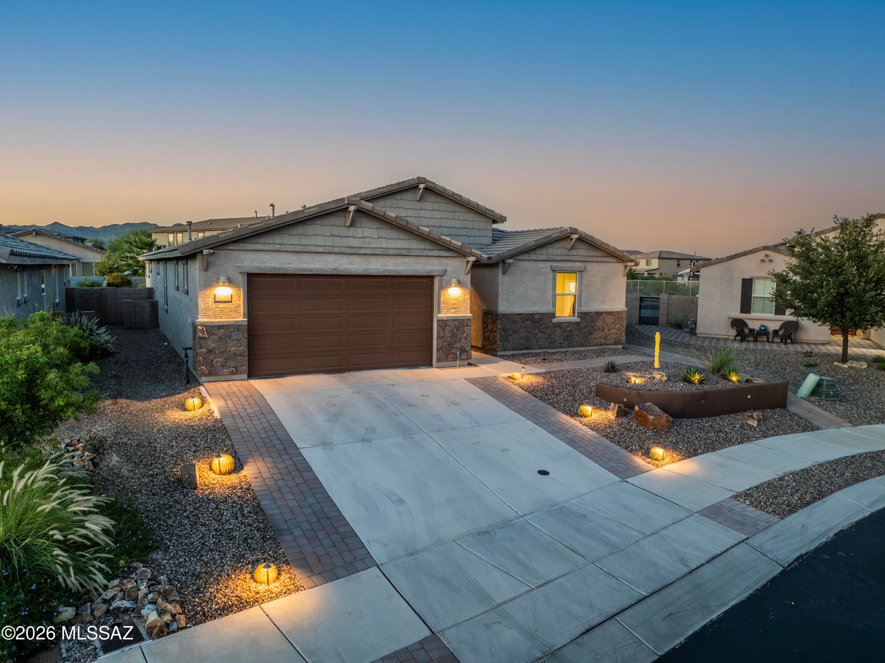2286 W Azure Creek Loop
