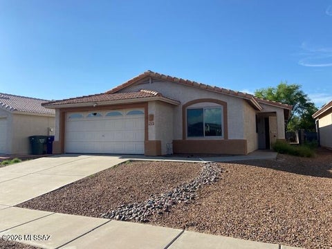 Photo of 9237 E Corte Arroyo Antiguo, Tucson, AZ 85710 (MLS # 22623082)
