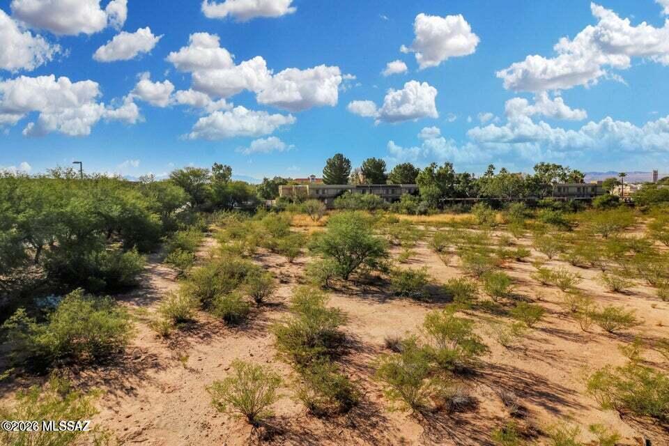 6775 S Tucson Boulevard 102